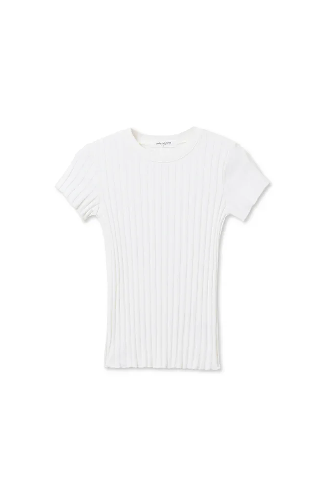 PWT_S26_Suri_white_0293_1000x1000.jpg.webp