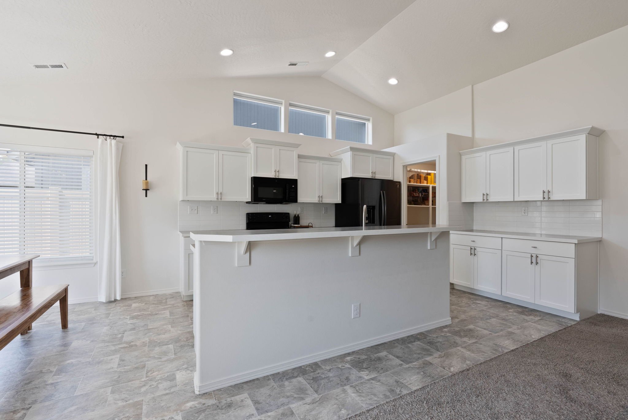 Inside-Spokane- Sanson Ave-11.jpg