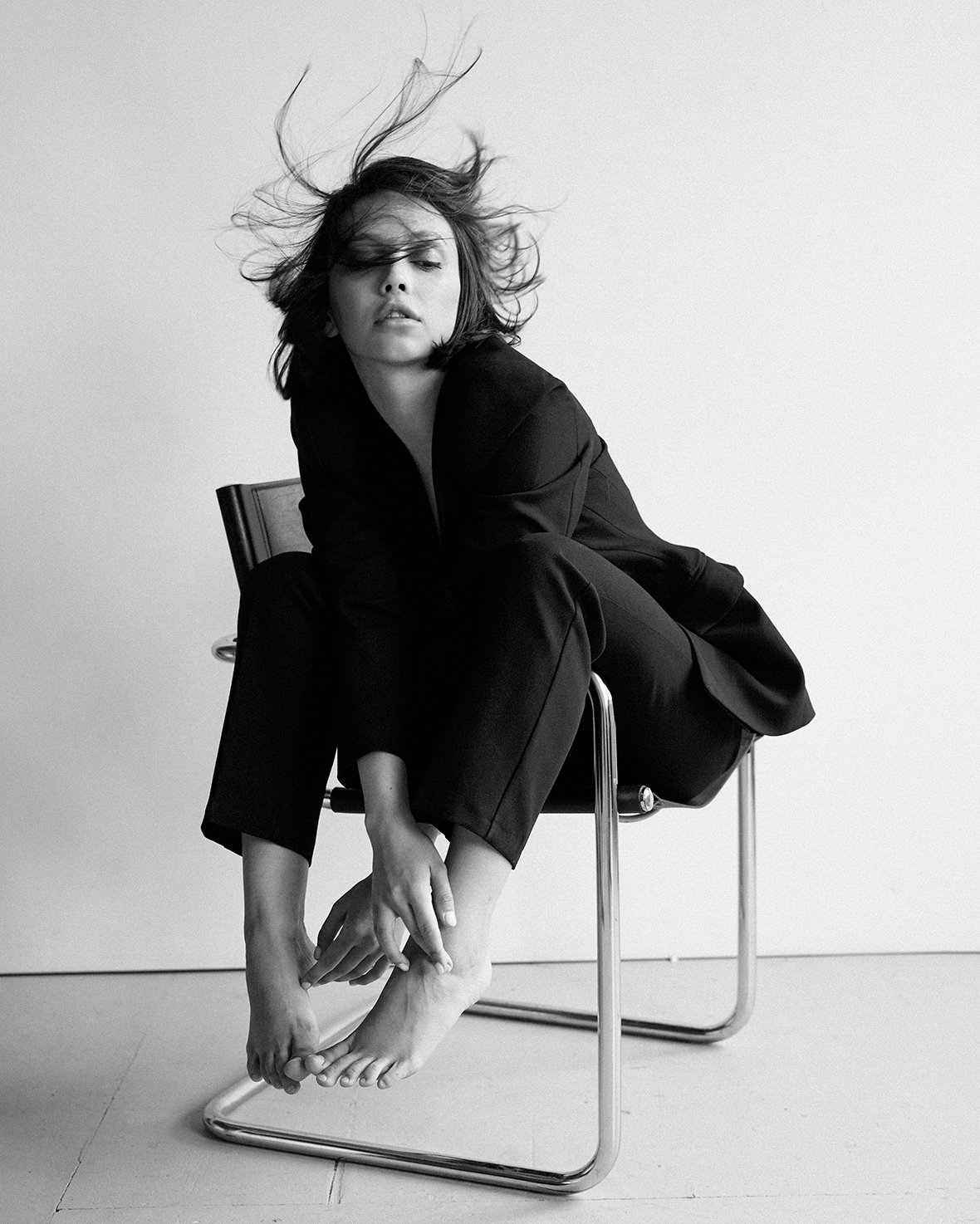 102_olivia2172-BW-Web.jpg