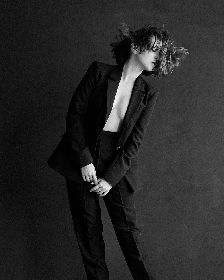 102_olivia1064-BW-C2-Web.jpg