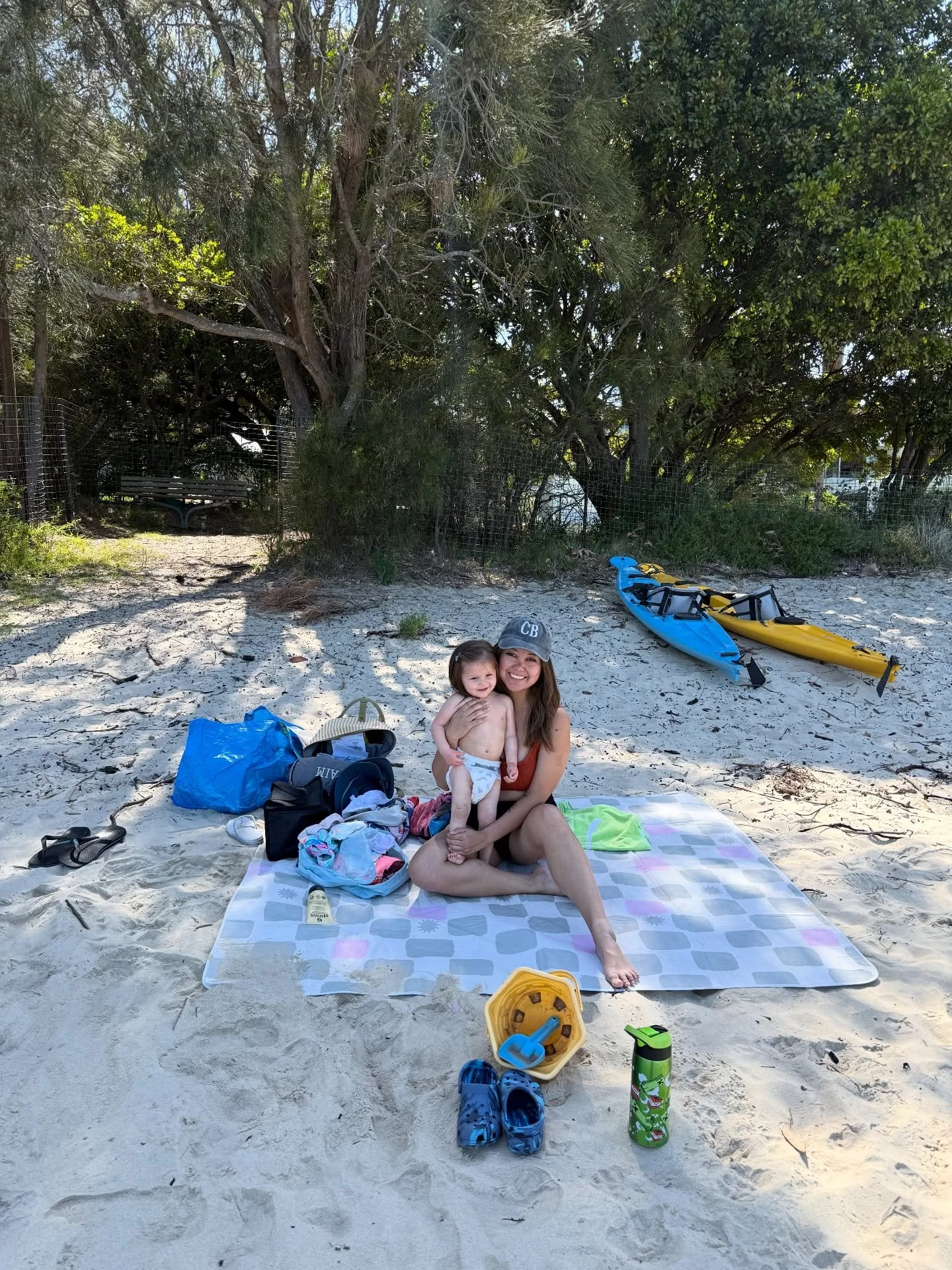 happy holidays ✌️