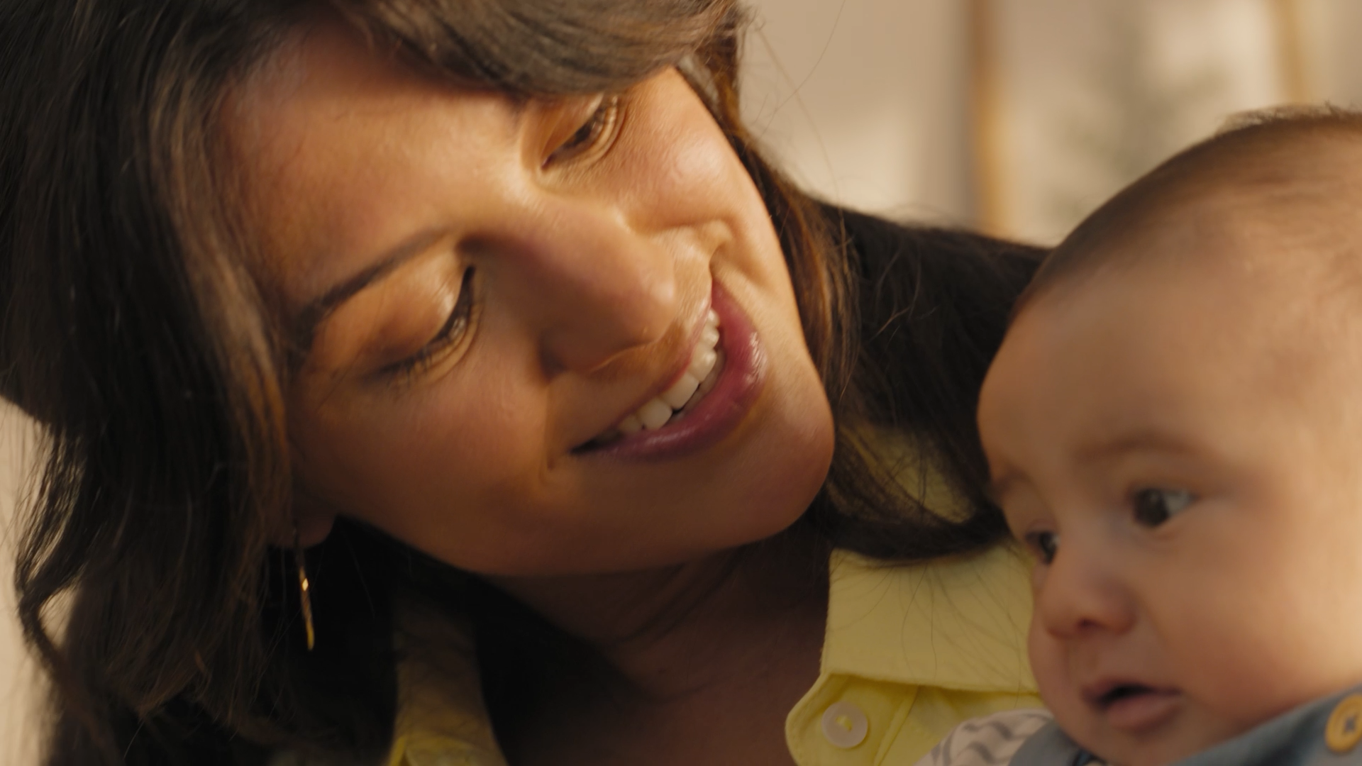 Medela_PNS Pro+_60s Hero_16x9_111925_FINAL.00_00_12_01.Still008.png