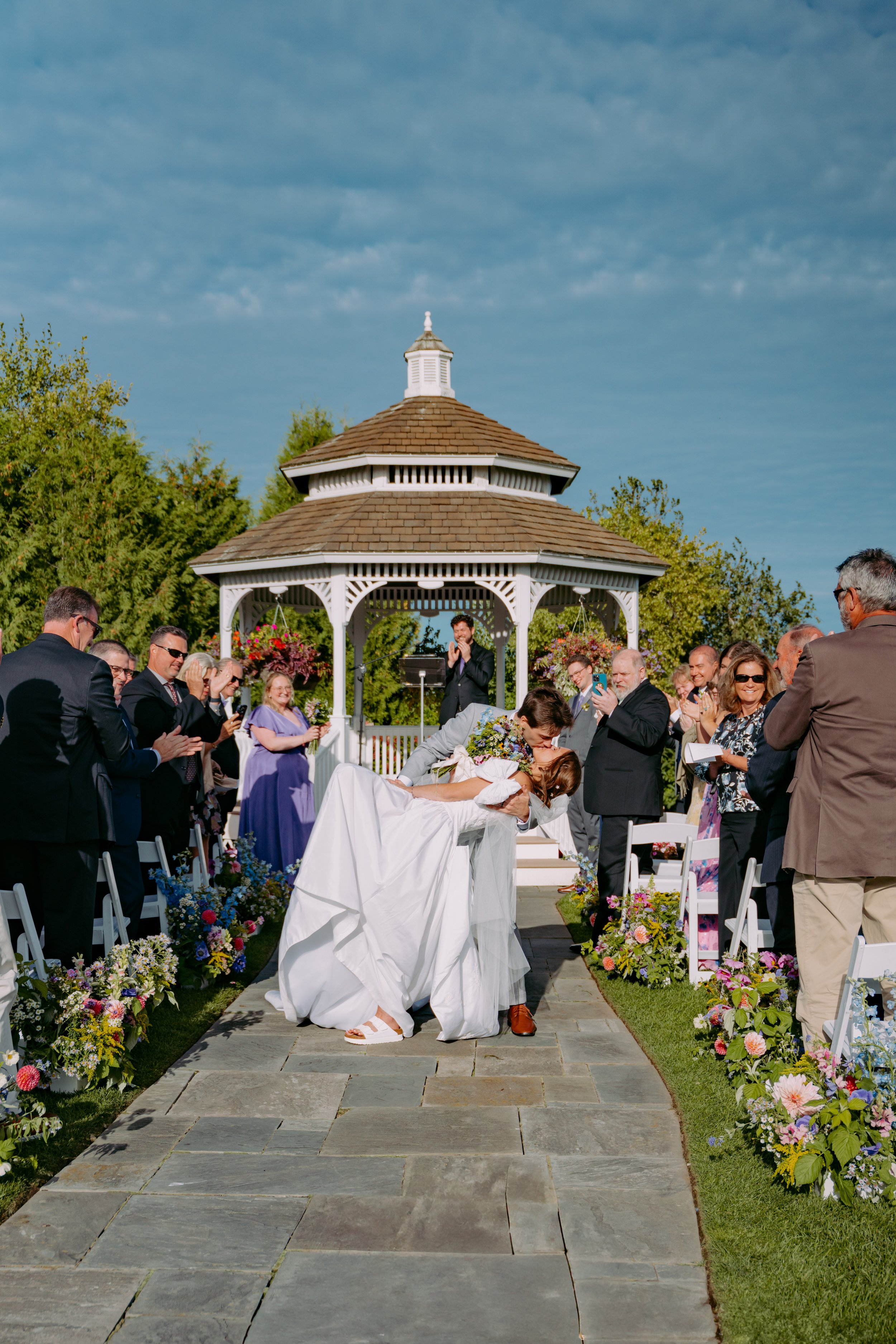 Kate &amp; Alex: Colorful Blooms &amp; Timeless Details