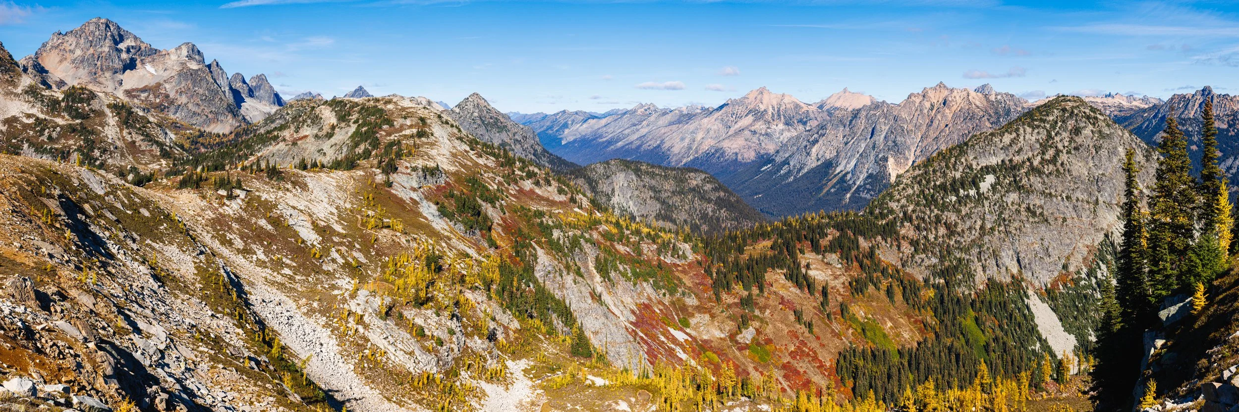 Maple-Pass-North-Cascades-National-Park-In-Fall-Pano.jpg