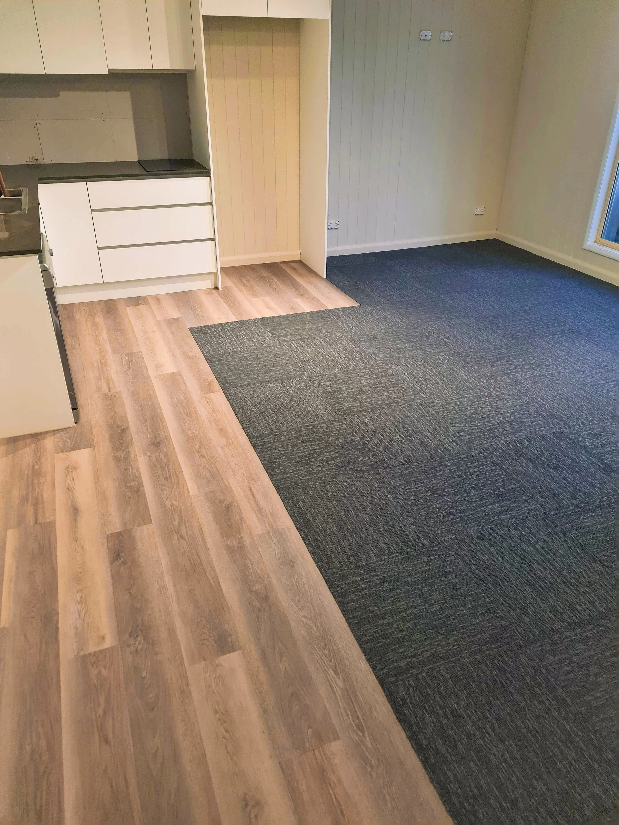 carpet-tile-vinyl-plank-c8b0ed9434d7e3b263253ab645712ae9.jpg