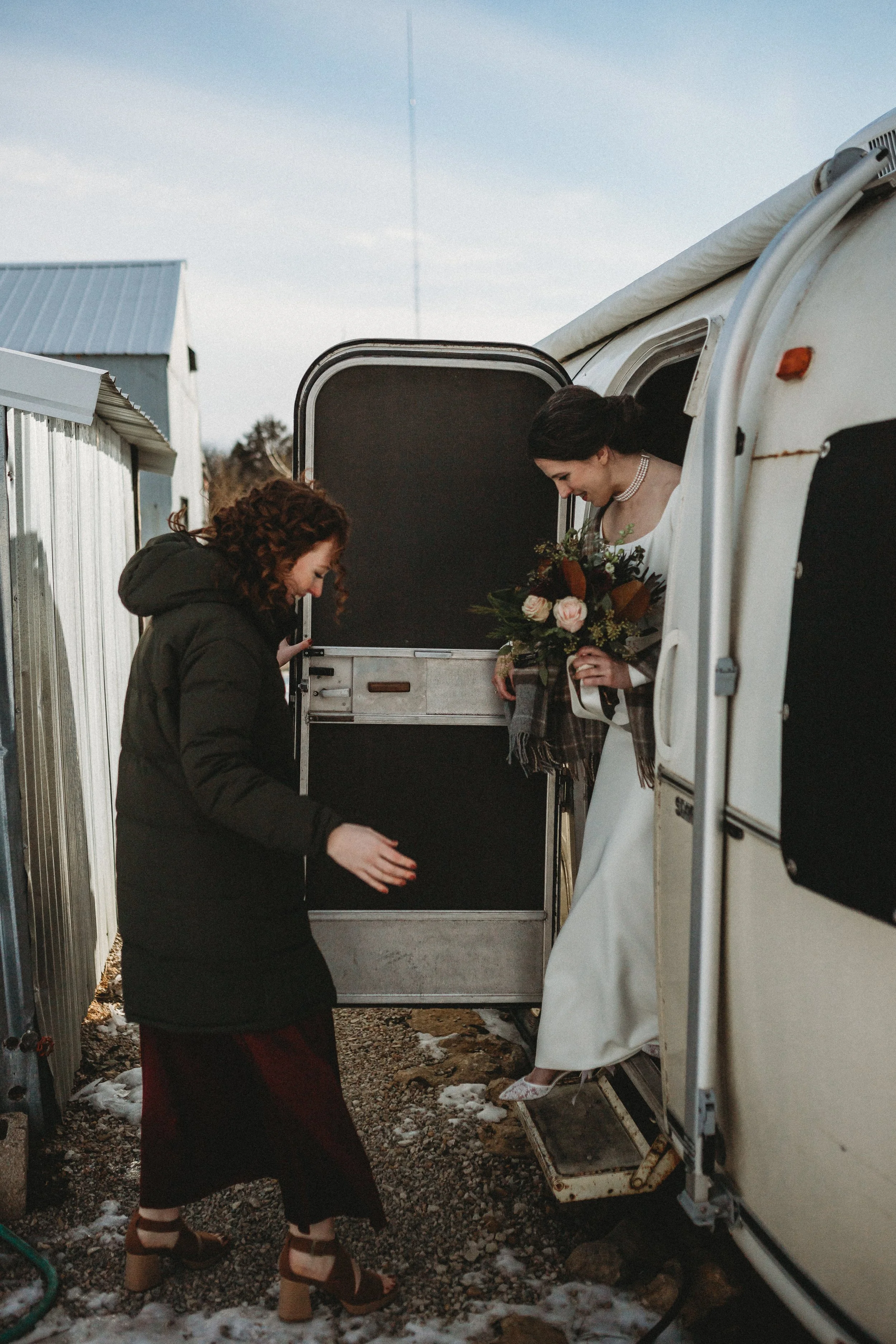 bridal trailer burning barrel lecompton kansas
