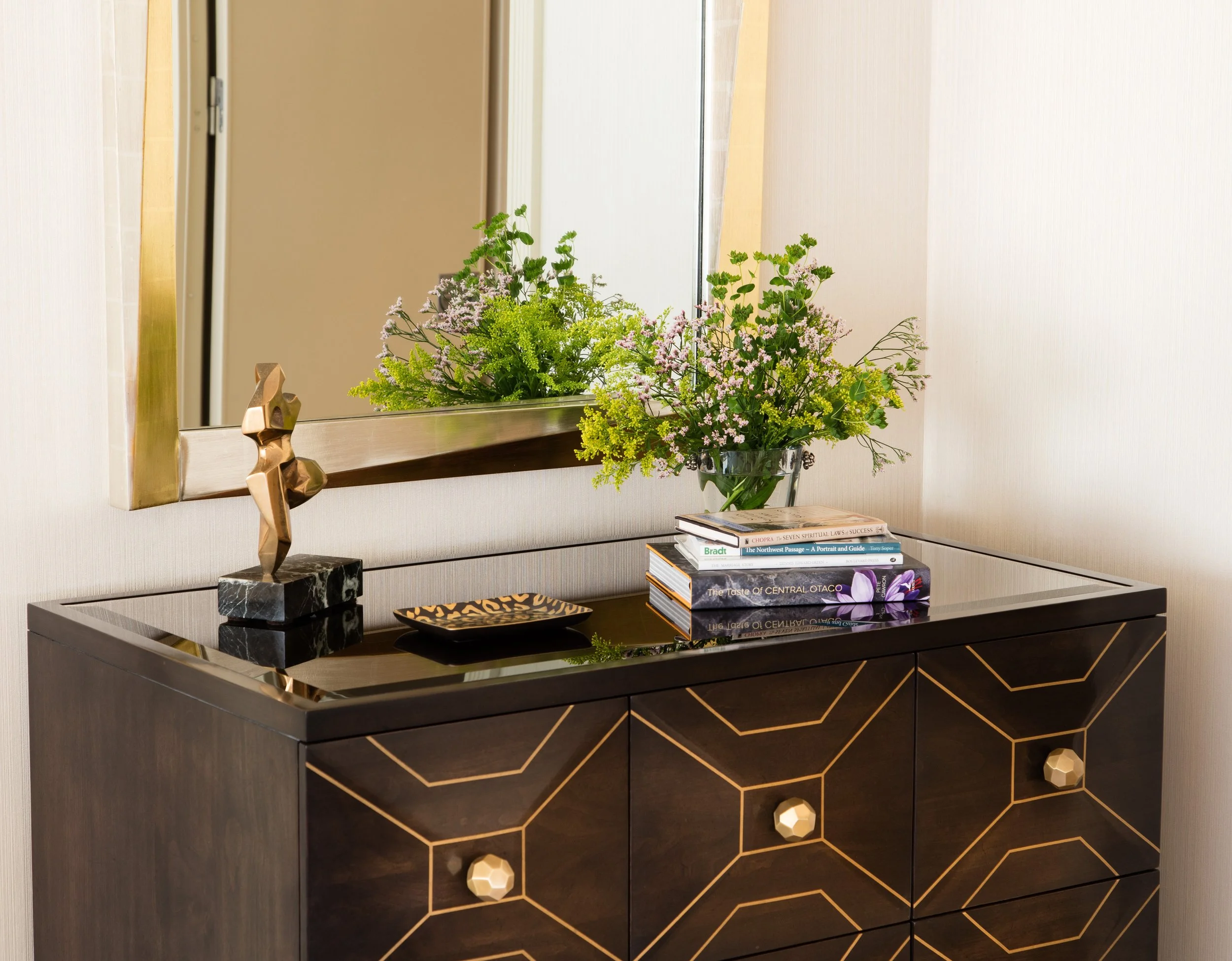 MS The World - Mark Weaver & Associates, Interior Design