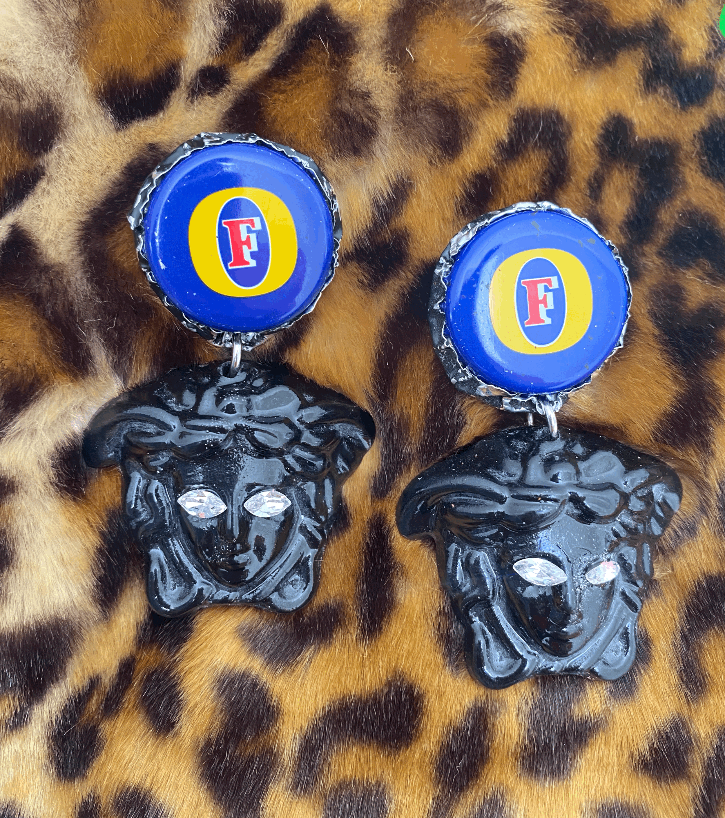 Cheers Gianni! - Fosters Black Earrings