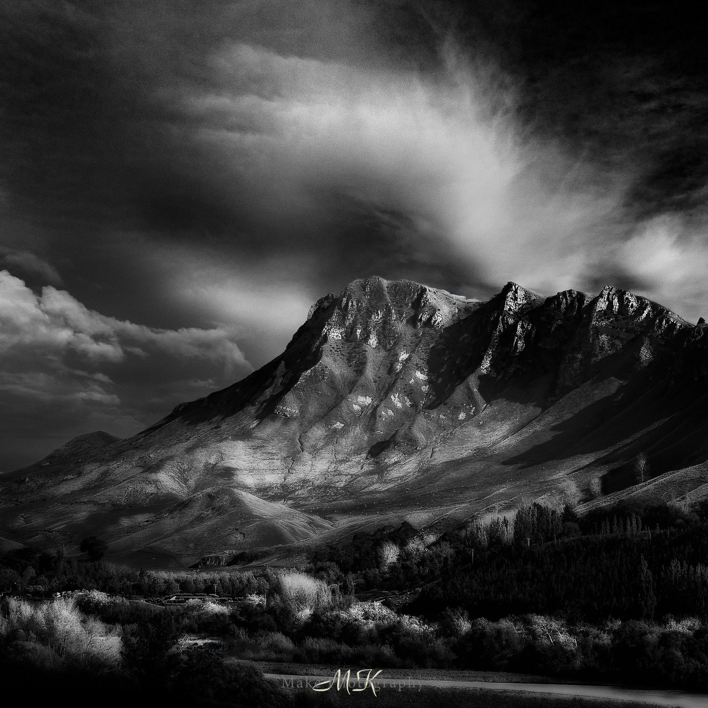 Te Mata Peak

A little nod to Ansel Adams 

Edited with: @adobe @lightroom @photoshop ------------
Hashtags #fineartphotographer #fineartphoto #photoshopediting 
#landscapes #landscape #nature #landscapephotography #photography #ig #naturephotography
