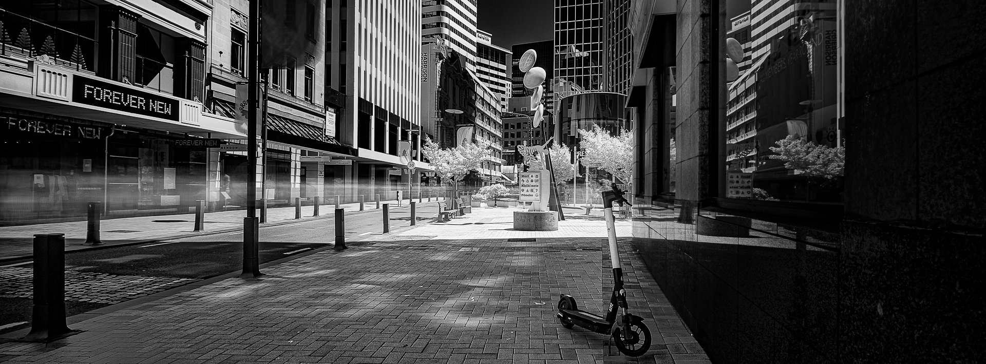Permanence and ephemeral 