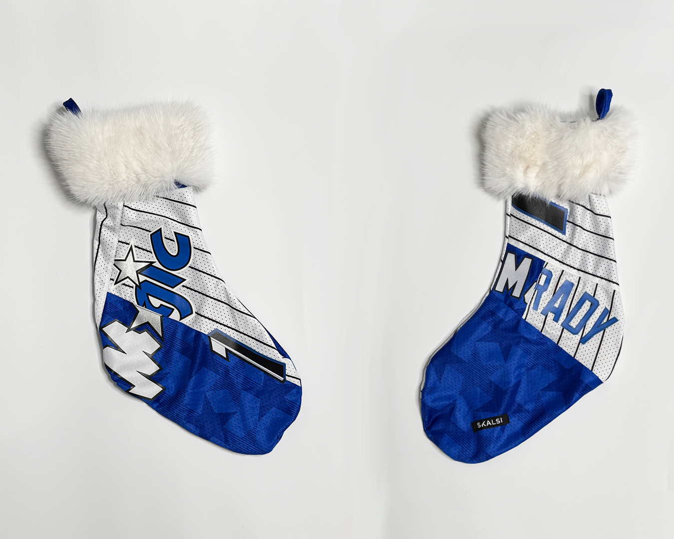 Christmas stockings 1-1.png