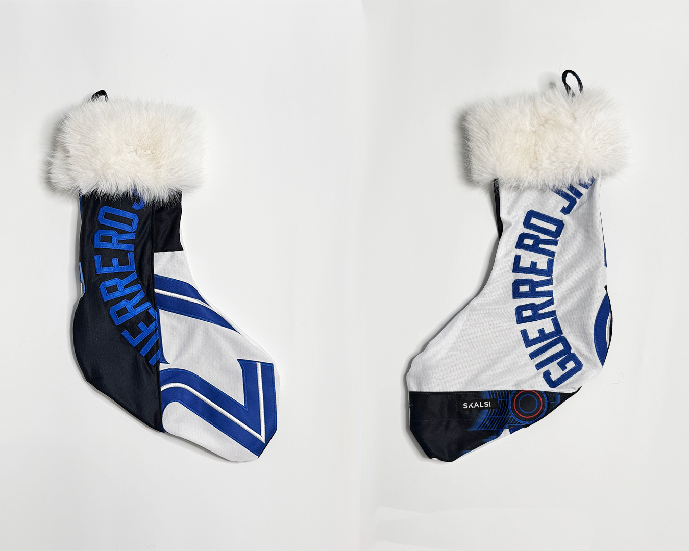 Christmas stockings 2.png
