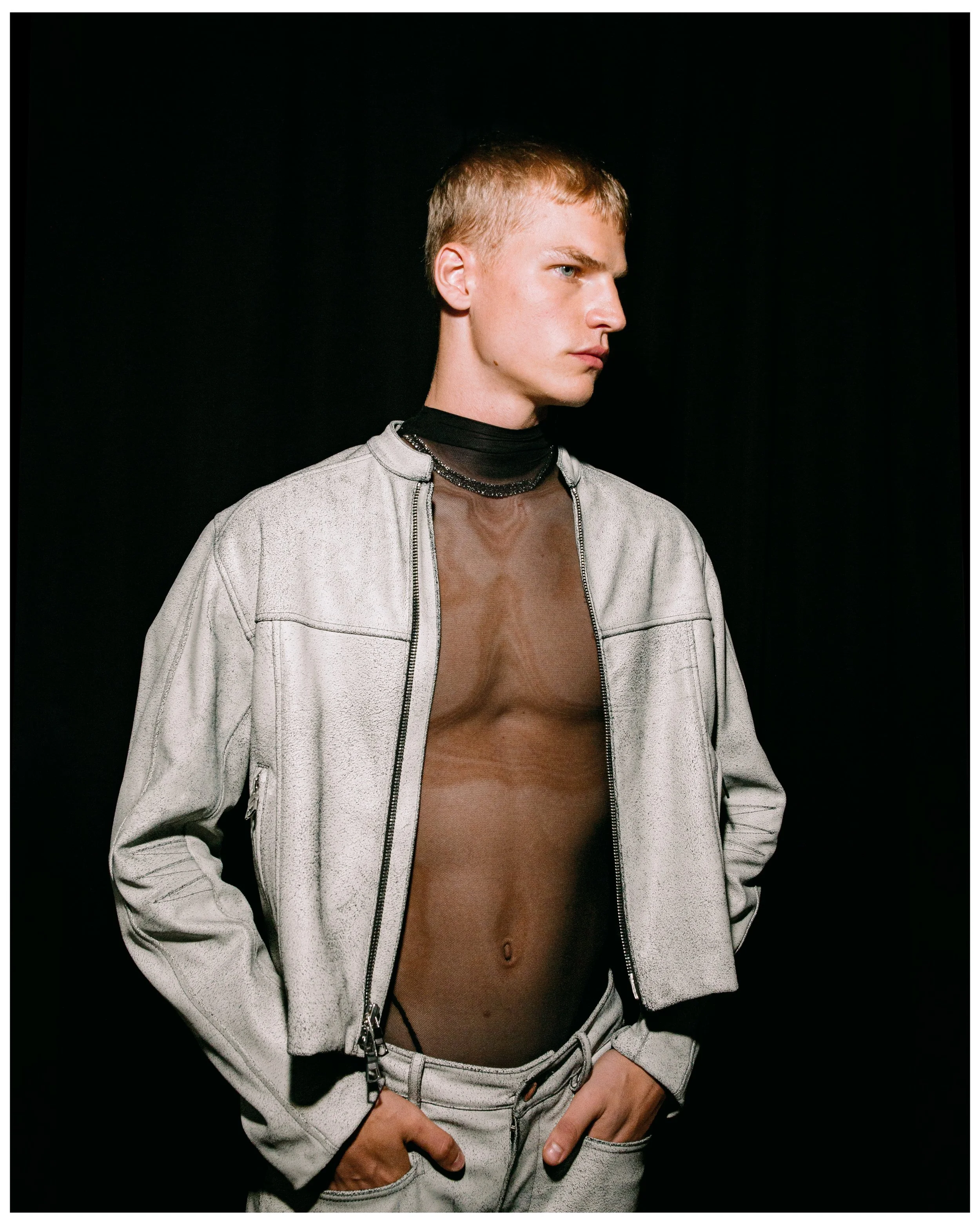 SS24-lqs-editorialcropsliverlookBLK.jpg
