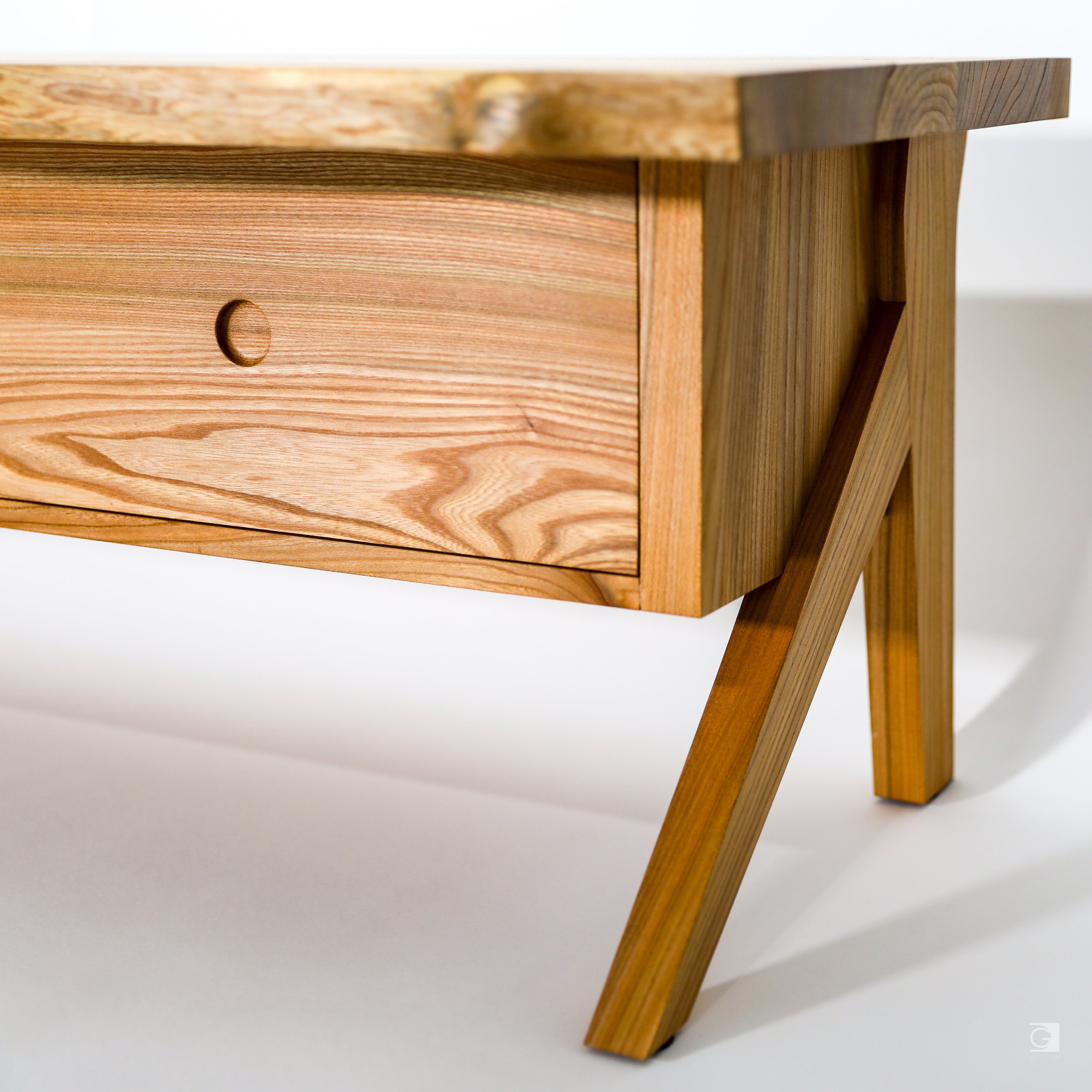 Gee Design Boomerang TV Console-14.jpg