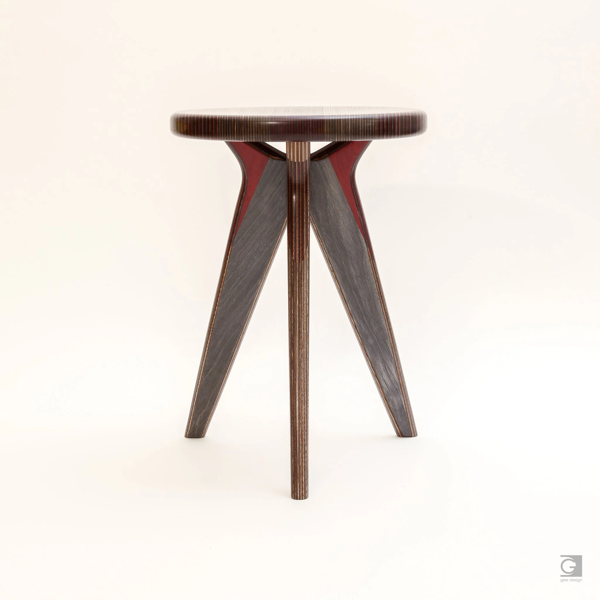 KOLMI Stool Edition 002-23.jpg