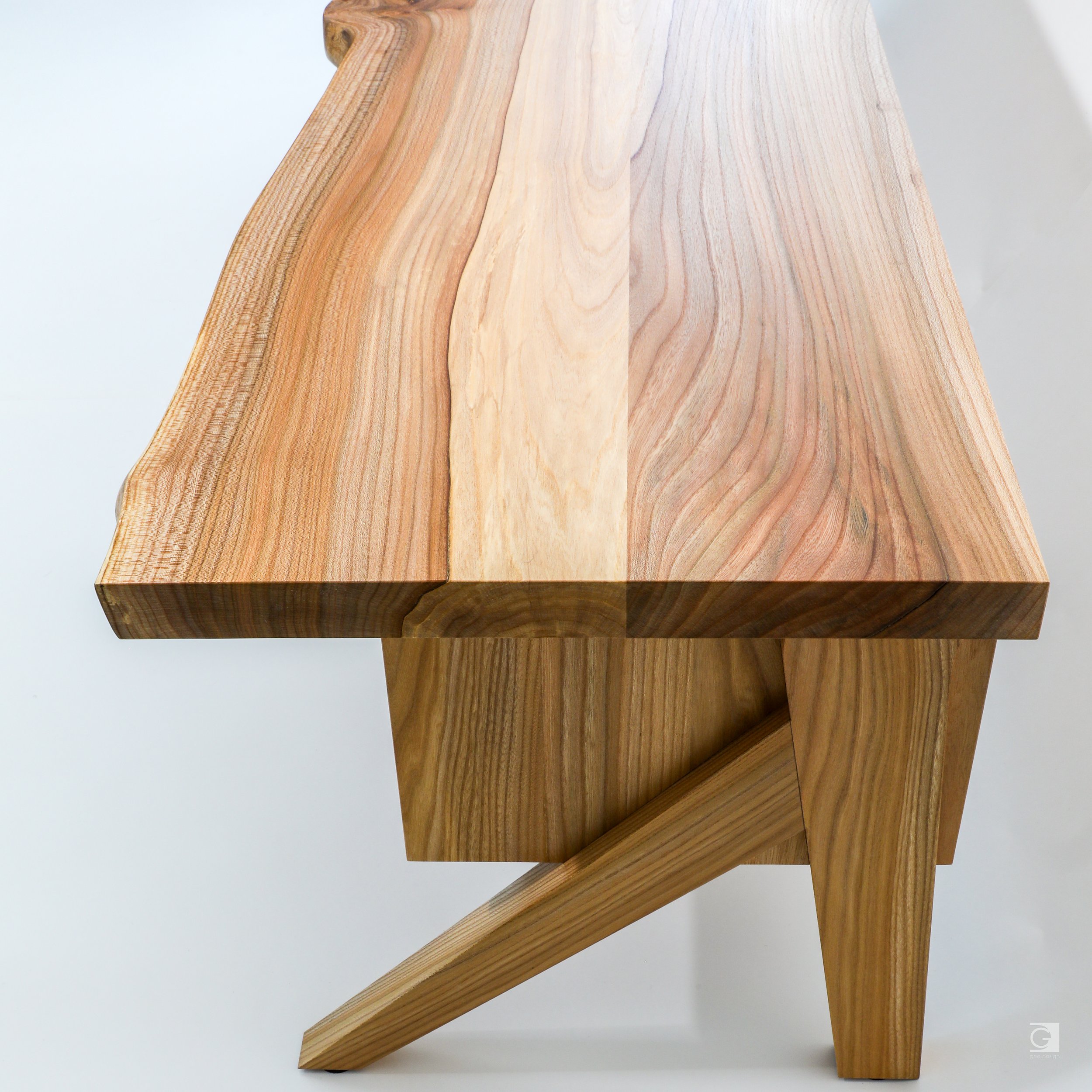 Gee Design Boomerang TV Console-18.jpg