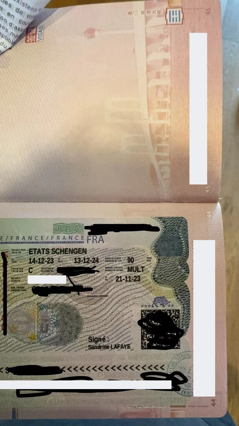 Exploring the Dreamy Paradise of France! 🗼🌄