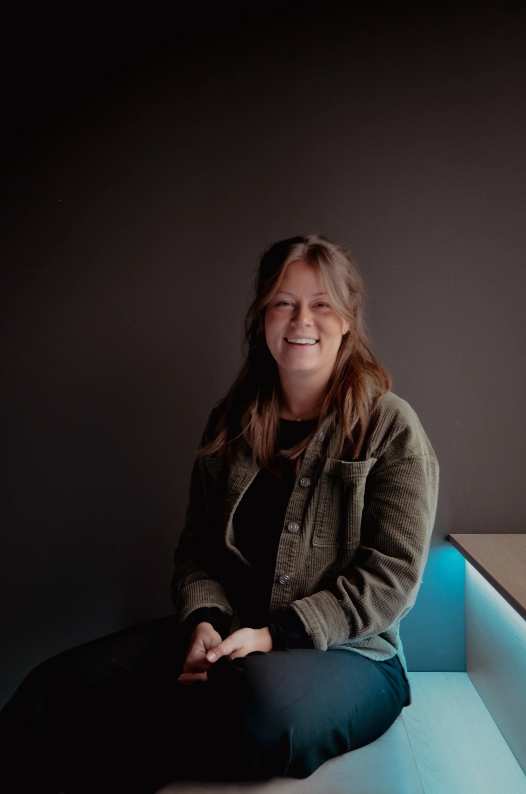 Helene. Kvinnelig fotograf bak HEIM Designstudio i Trondheim.