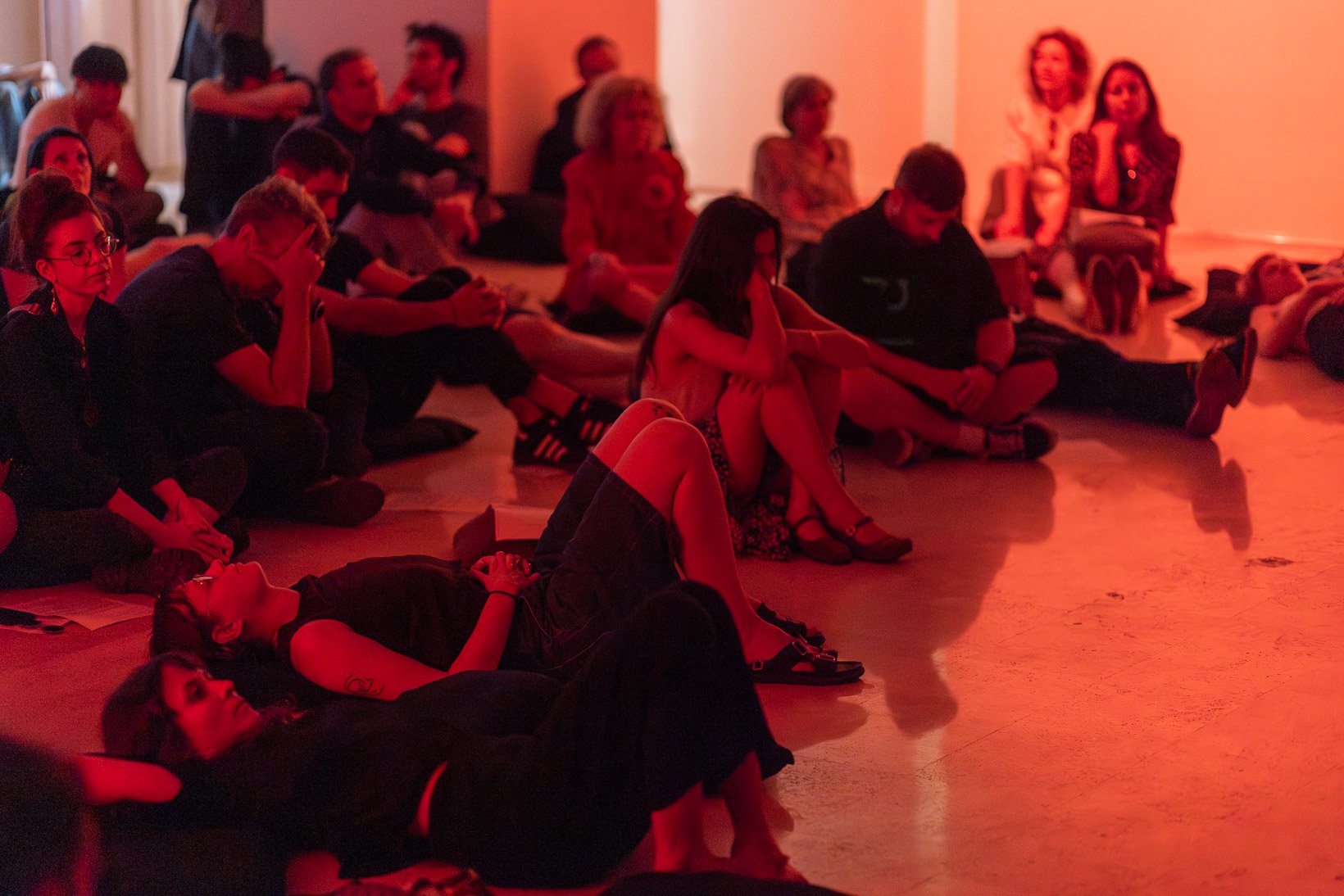 Ambra Viviani - Ho capito qualcosa ma lontano da tutto, radio drama / sound installation, Sala Helvetica Istituto Svizzero Roma