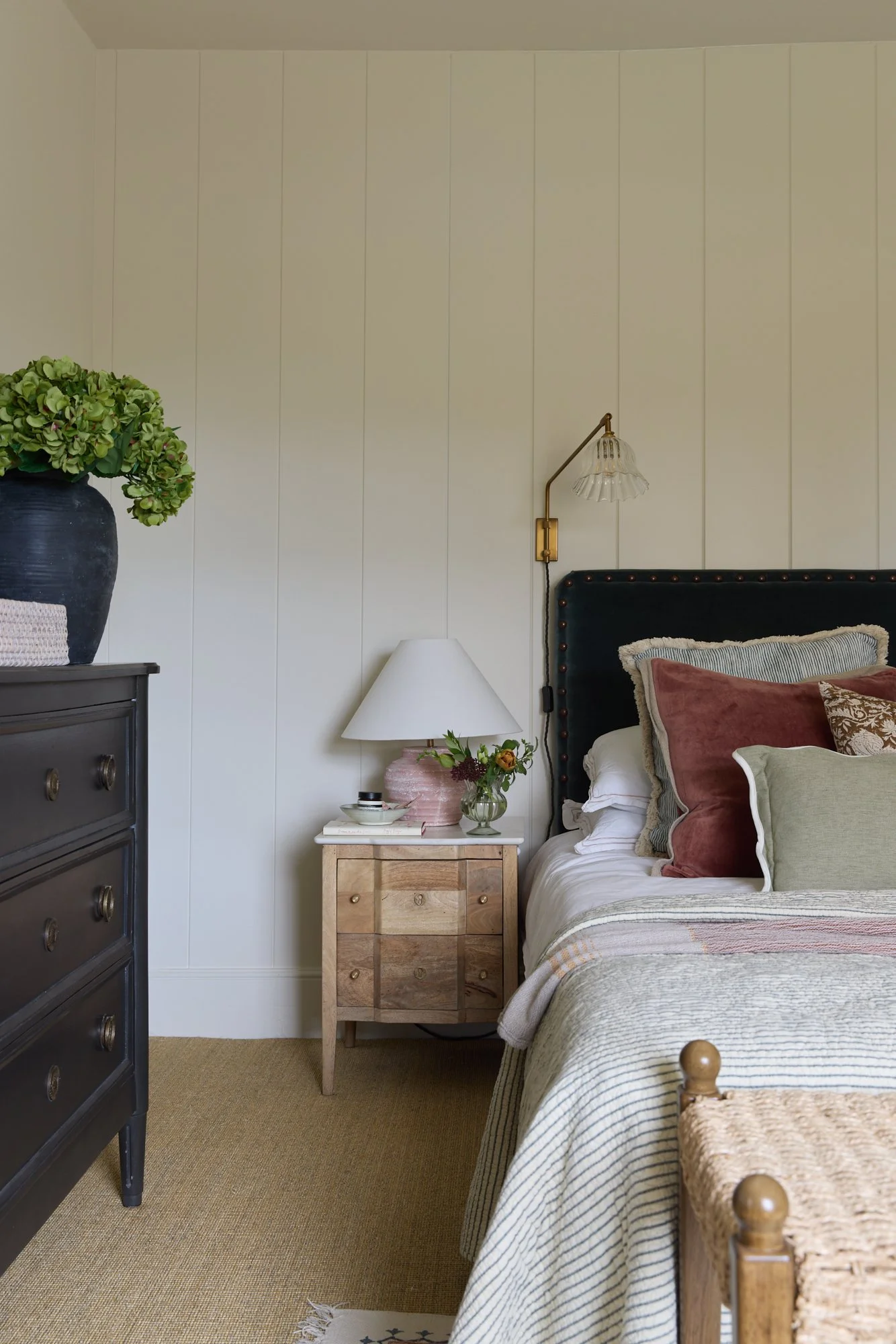 Bedroom 7.jpg