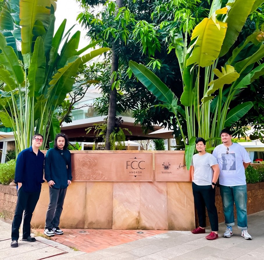 [English Below]

🥂FCC មានភាពរំភើបសម្រាប់ព្រឹត្តិការណ៍ប្រចាំឆ្នាំនៅថ្ងៃនេះ!!!! សូមលោក លោកស្រីមកចូលរួមជាមួយព្រឹត្តការណ៍ប្រចាំឆ្នាំជាមួយពួកយើងនៅថ្ងៃនេះ វេលាម៉ោង 6 ល្ងាច ដើម្បីជួបជាមួយ Bartender 3 នាក់ មកពី 3 World Top Bars: Alonetogether, Thaipioka, an