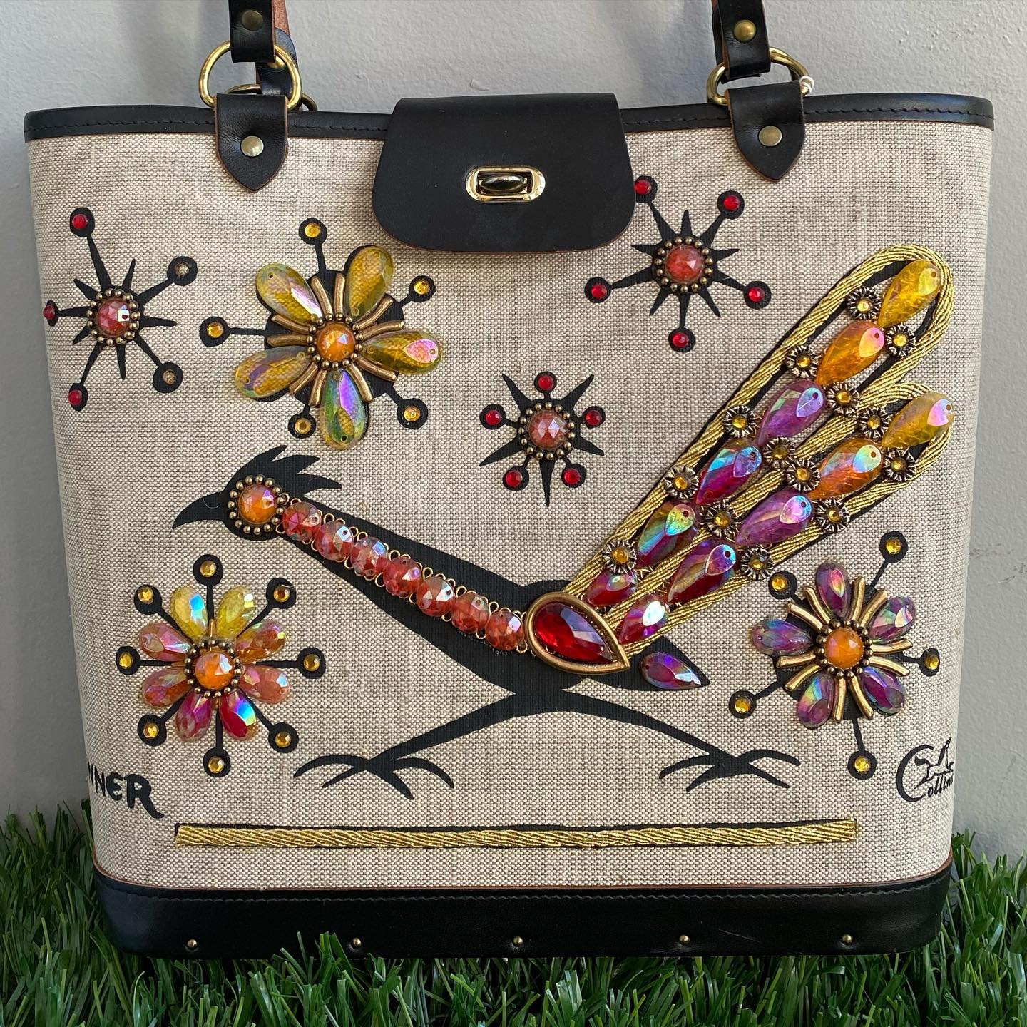 enid-collins-roadrunner-handbag-0001.jpeg
