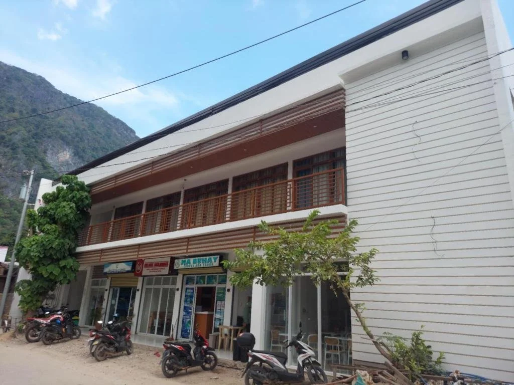 El Nido Nacpan Beach Palawan Philippines travel guide white sand and tropical paradise