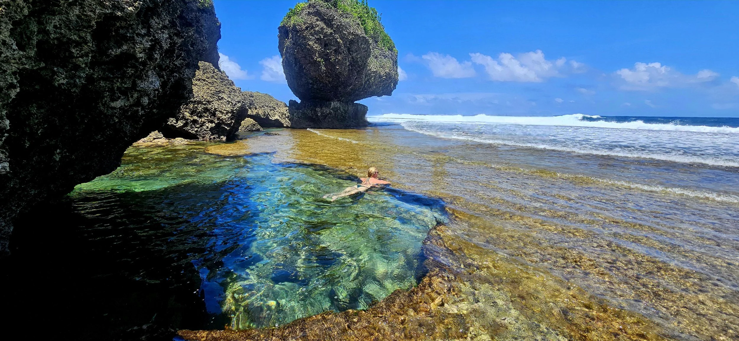 Philippines travel guide with top destinations, islands, and cultural experiences