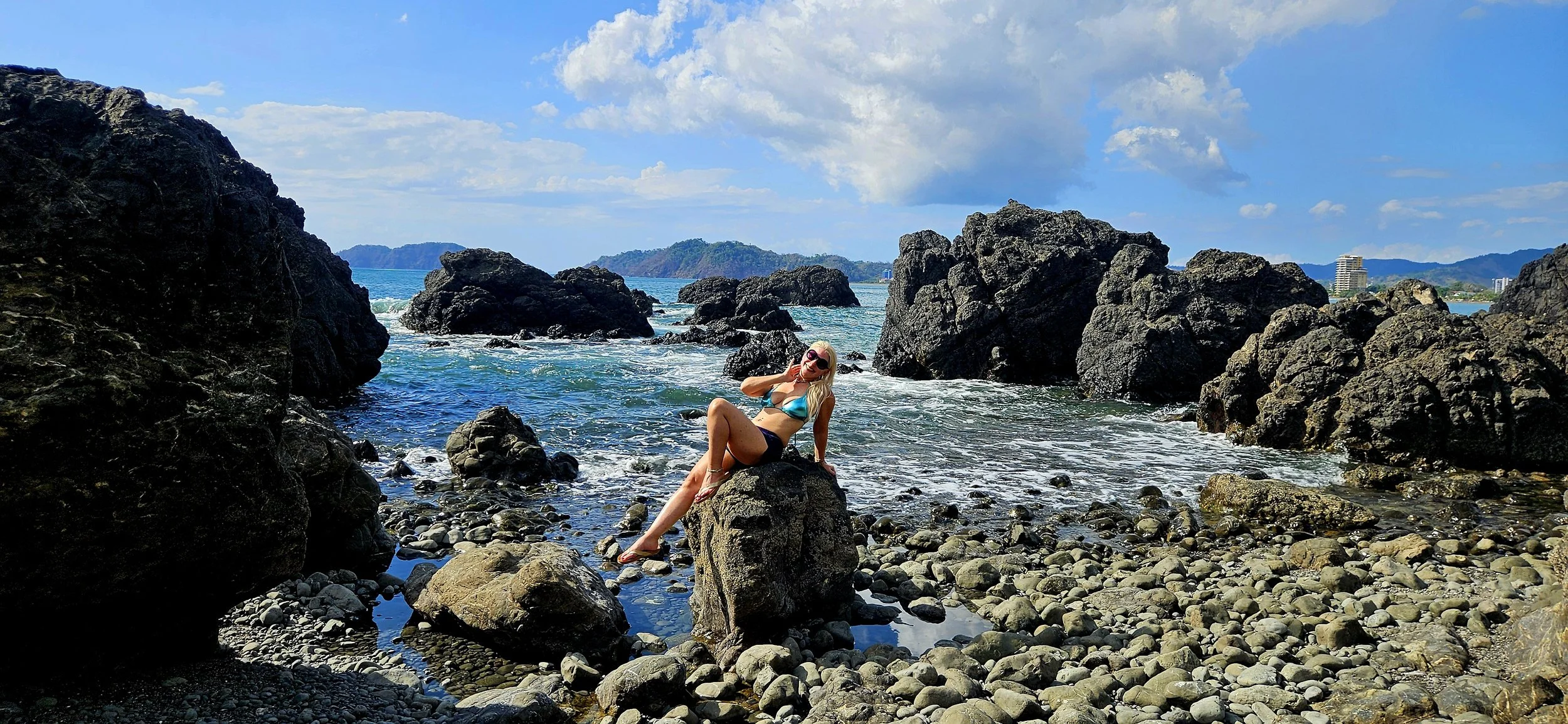 Playa Hermosa Costa Rica surf beach black sand