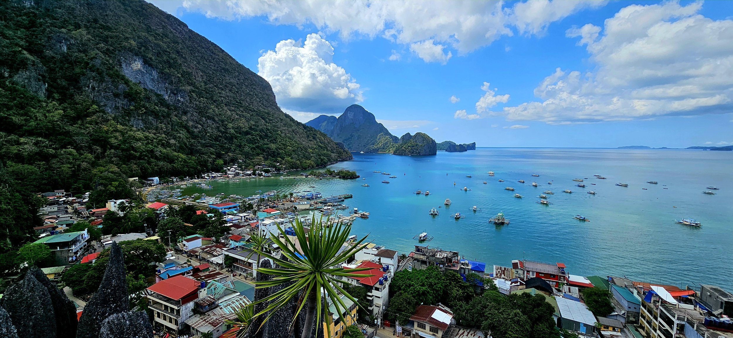 El Nido travel guide — explore El Nido limestone cliffs and hidden lagoons