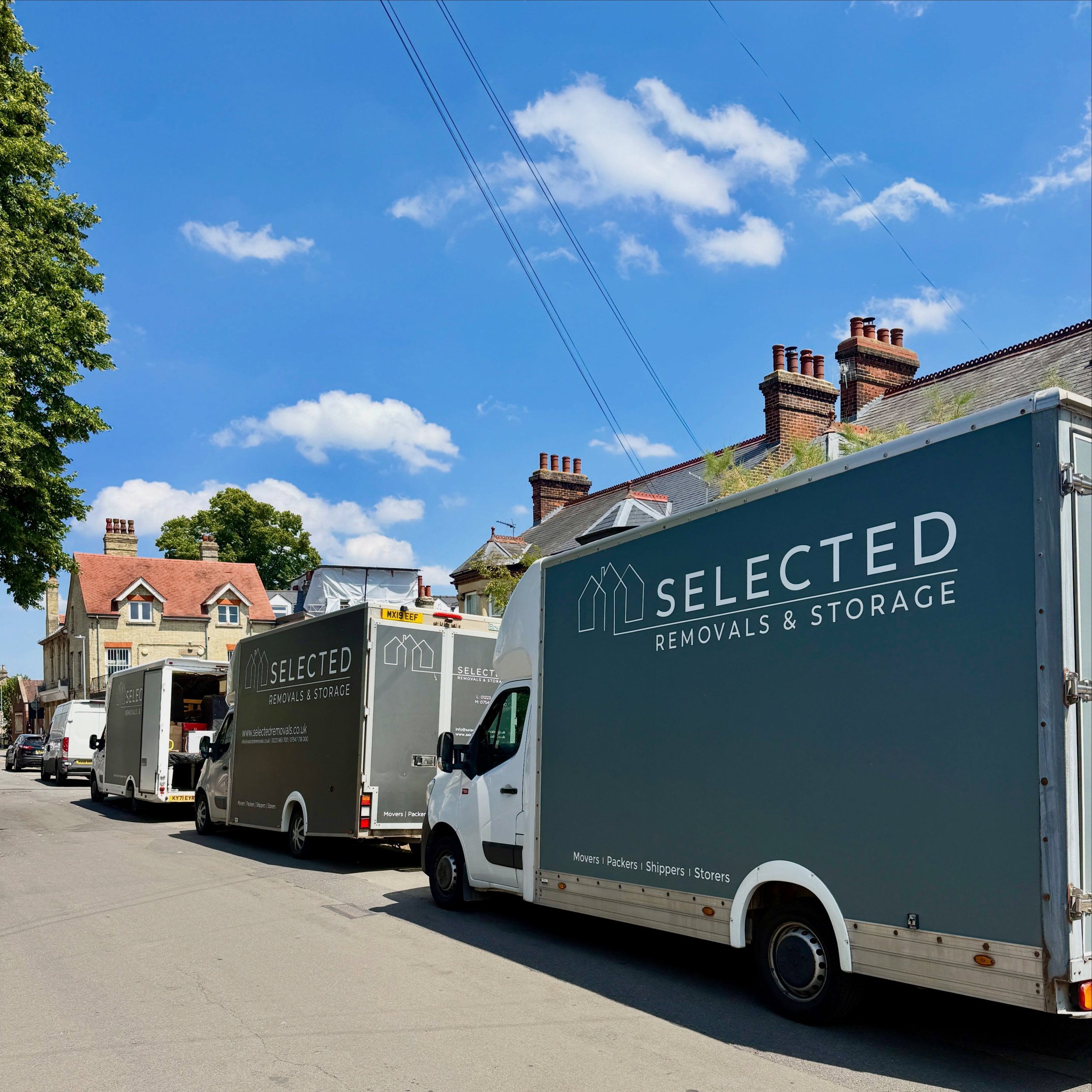 The summer moving season is upon us 🔥☀️

#removals #movinghome #cambridge