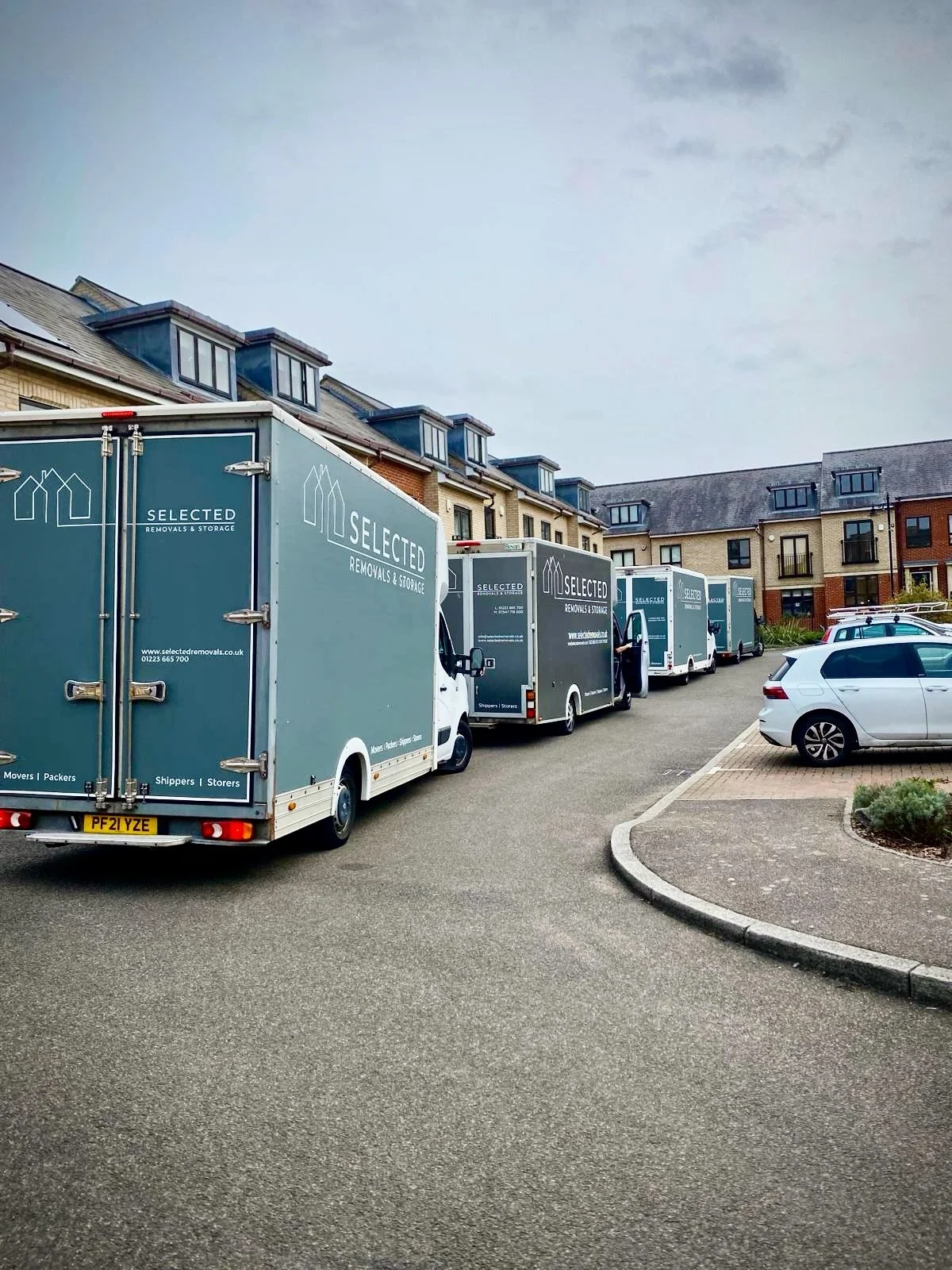 Grey skies, colder days and cooler temperatures&hellip; but things are still moving at Selected Removals &amp; Storage! 🚚📦

Whether you&rsquo;re moving home or need a little extra storage space, we&rsquo;re here to keep things running smoothly what