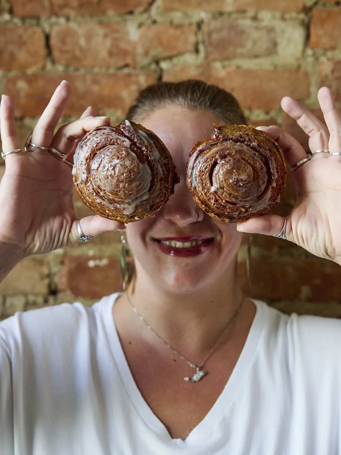 {La famille Le Perche: Nancy!}

Nancy &amp; Cinnamon Buns.
.
.
#LaFamilleLePerche #Portraits #LePercheHudson #CelebrateYourTeam