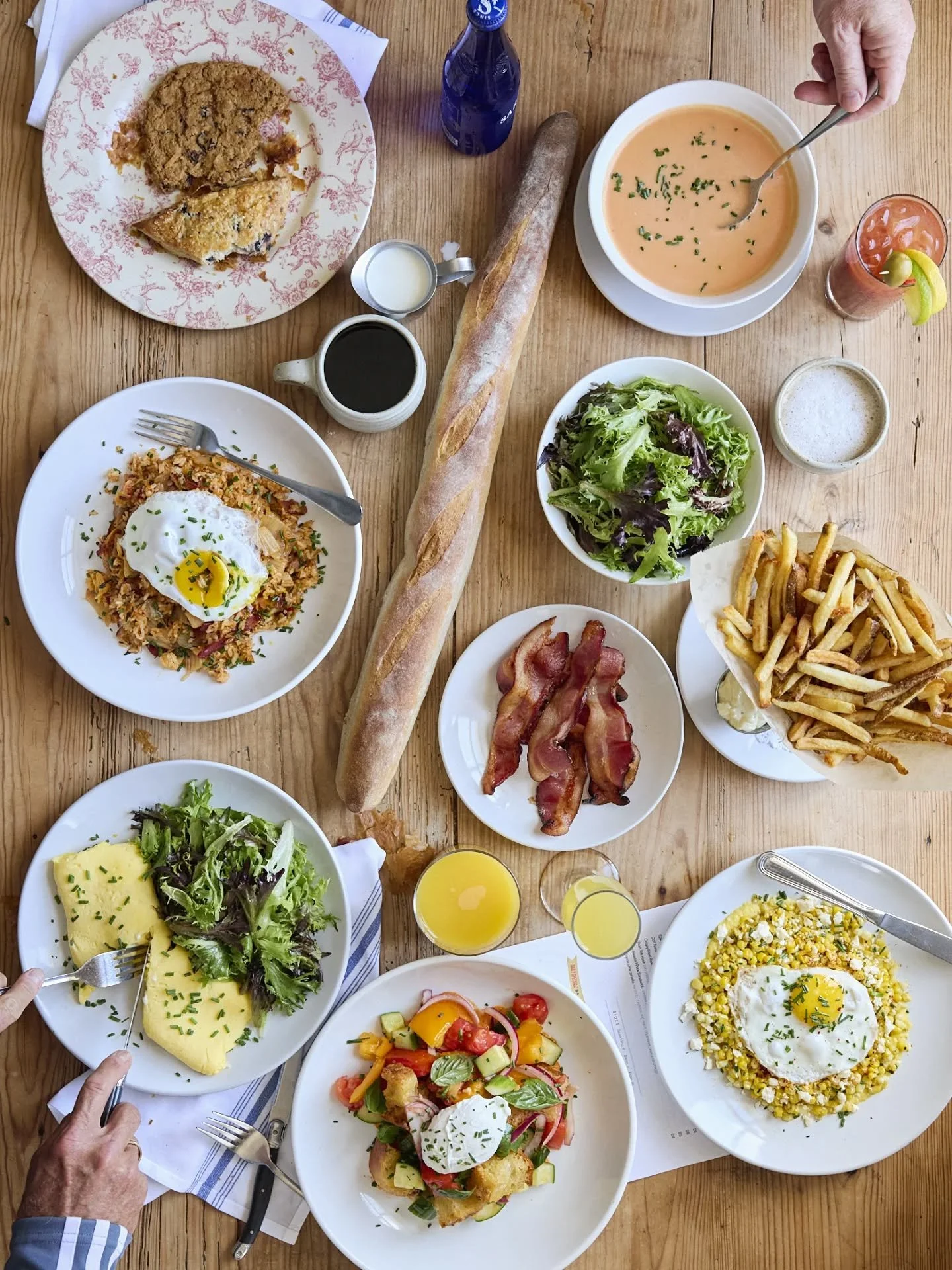 {&Ccedil;a a l'air d'un brunch...}

#Friendsgiving brunch this weekend? Yes, we can!
.
.
#LePercheHudson  #hudsonvalley #hudsoneats # #warrenstreet #bakery #restaurant #frenchtwist #breakfast #brunch #lunch #foodie #foodies #foodiesofinstagram #firep