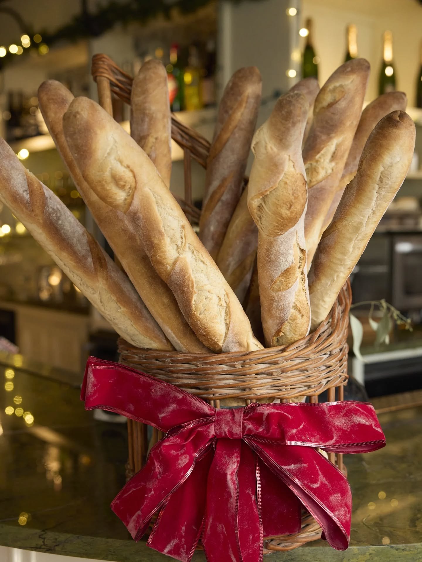 {Joyeux No&euml;l!}

Happy holidays from all of us at Le Perche. See you on the 26th!

🚨 HOLIDAY/JAN '26 HOURS🚨

Closed Christmas Eve and Christmas Day
Open 12/26-1/4
Closed 1/5-1/15 (winter break)

#LePercheHudson #bakery #restaurant #warrenstreet