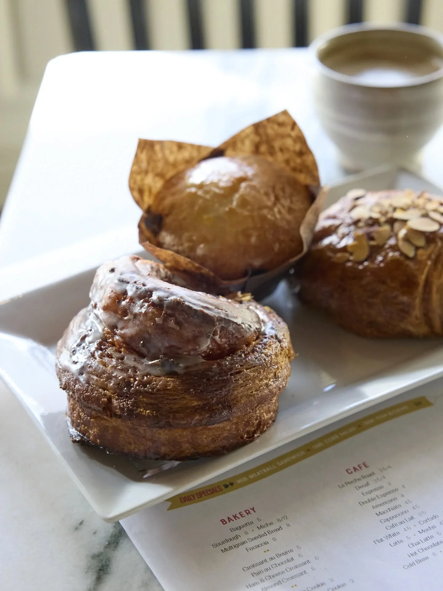 {vacances d'hiver}

Join us today, tomorrow, and Sunday - for breakfast, brunch, or lunch.

We will then be closed Jan 5-15 for Winter Break!
.
.
#LePercheHudson #hudsonny  #bakery #restaurant bakedfreshdaily