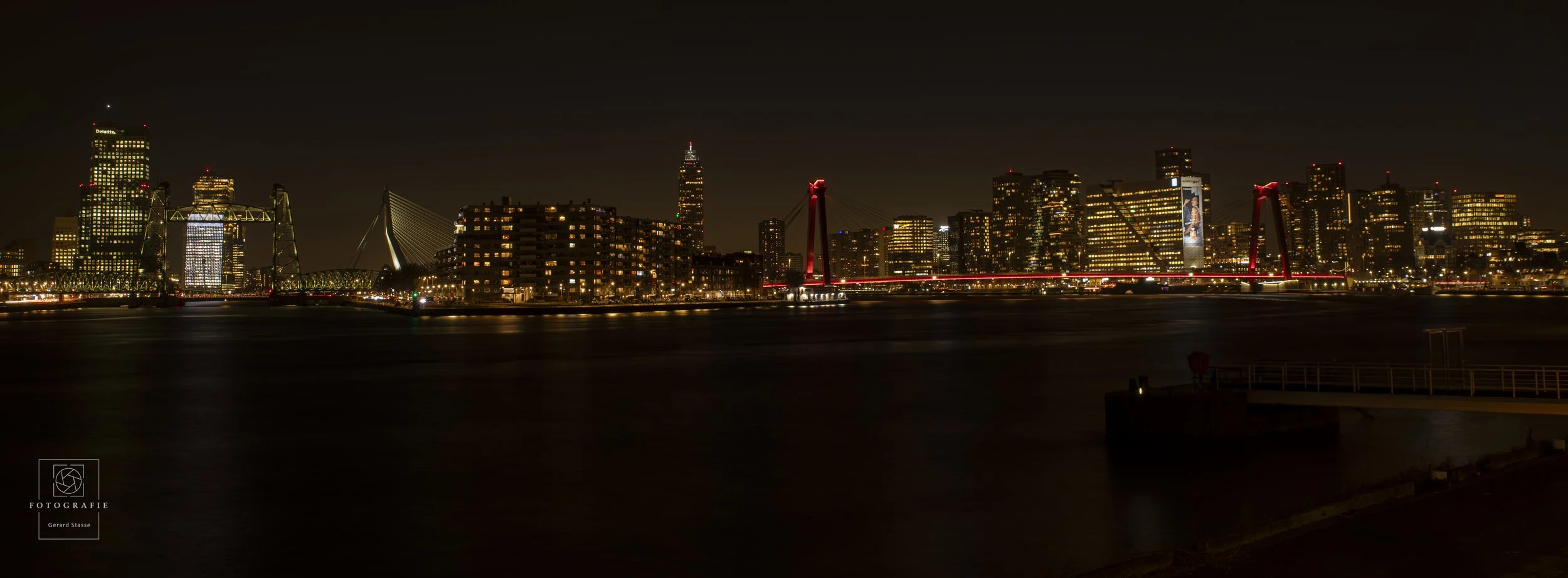 Rotterdam skyline 3 VERO.jpg