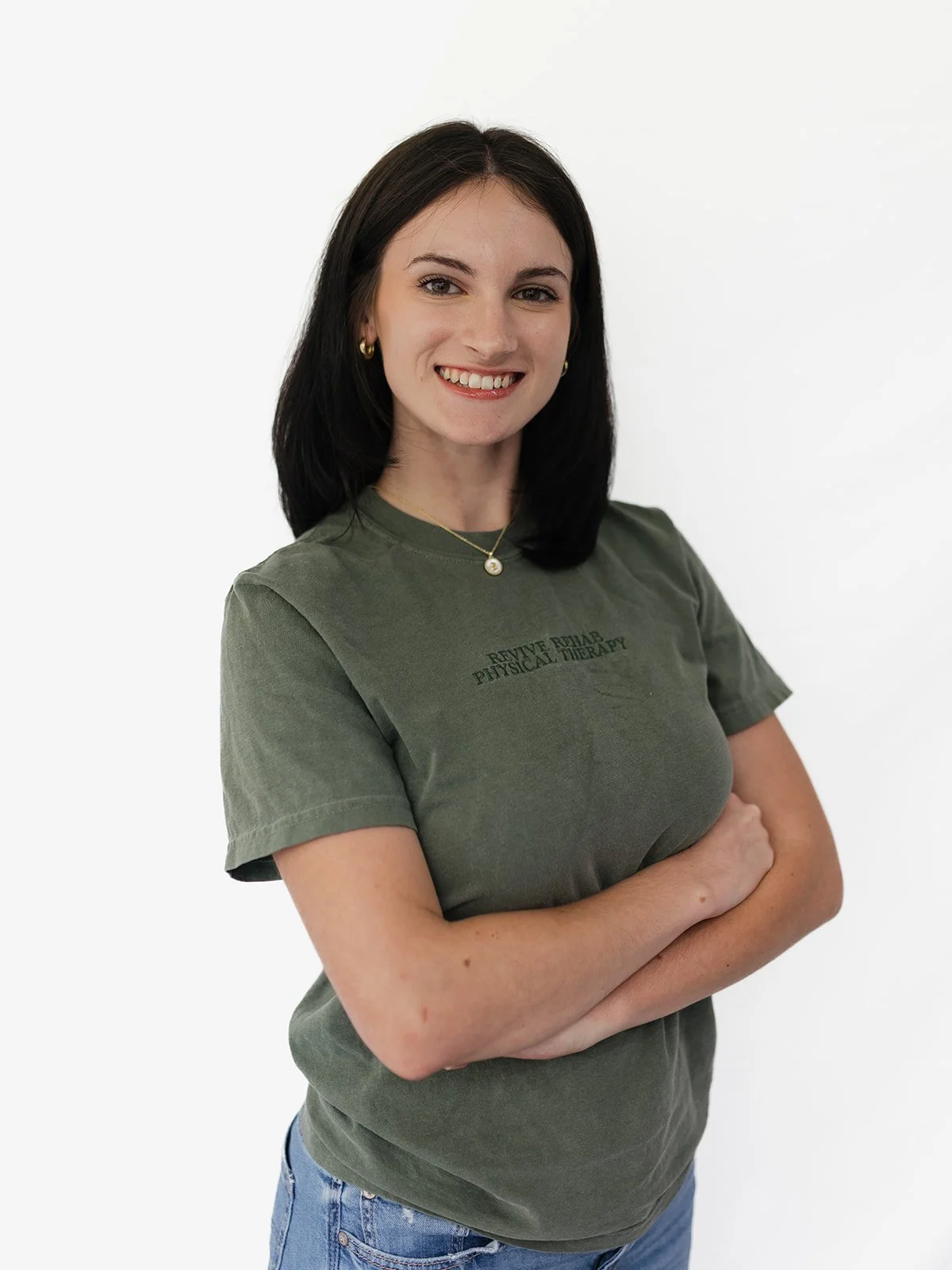 Girl working at physical therapy clinic in Columbia, MO
