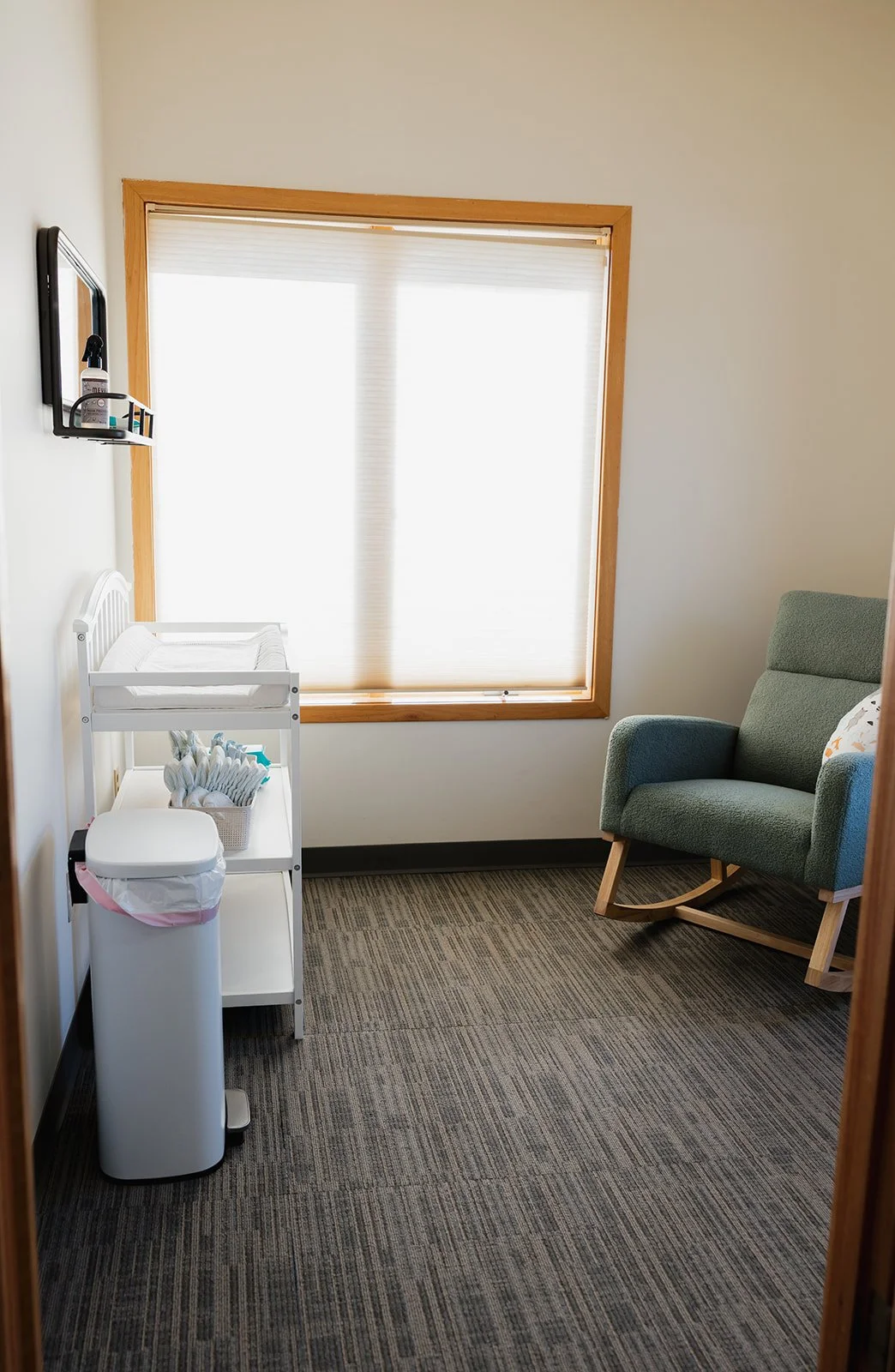 Mom and baby room for pregnant and postpartum moms in pelvic floor PT clinic in Columbia, MO