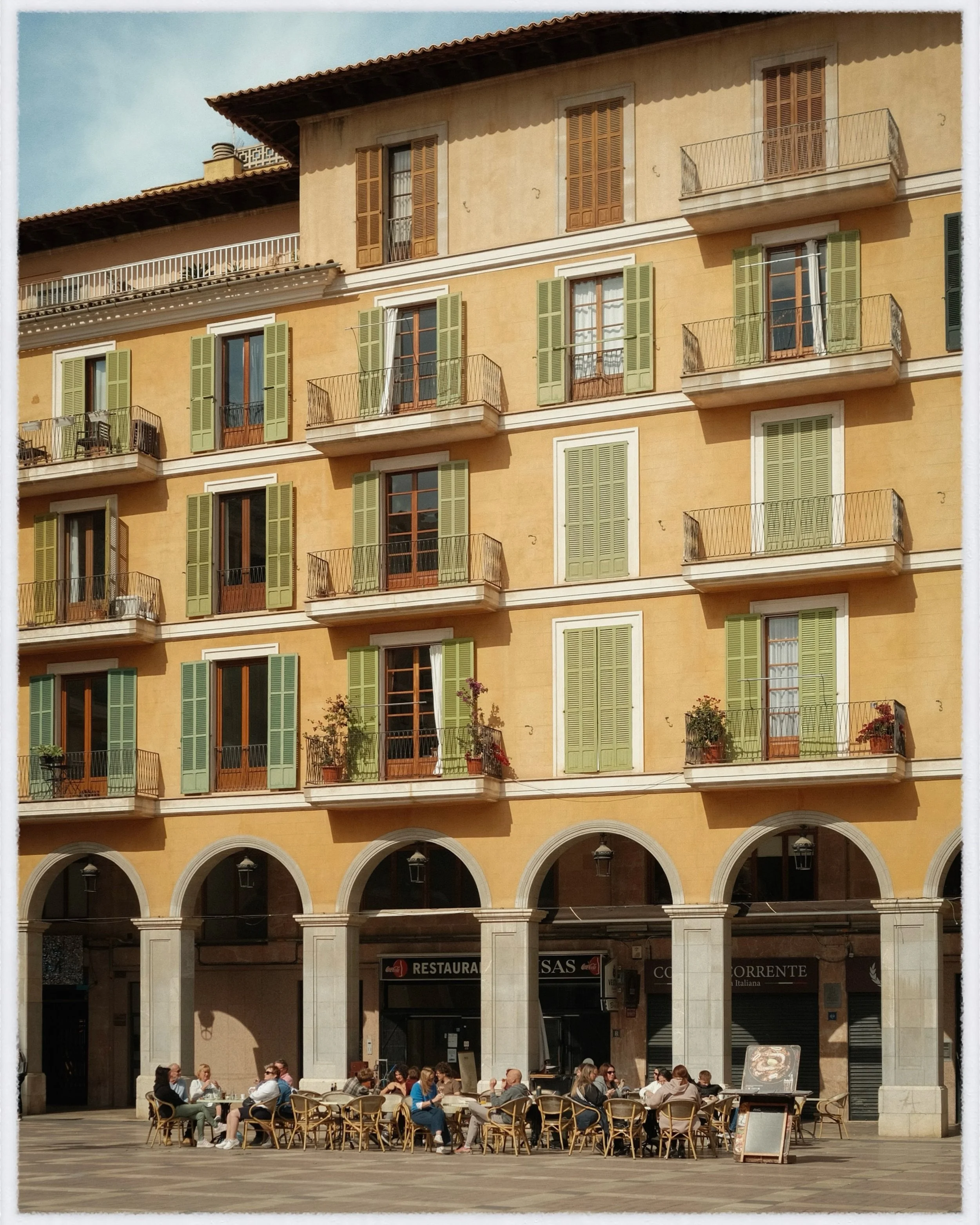 Sunbathing | Palma, Plaza Mayor ☀️