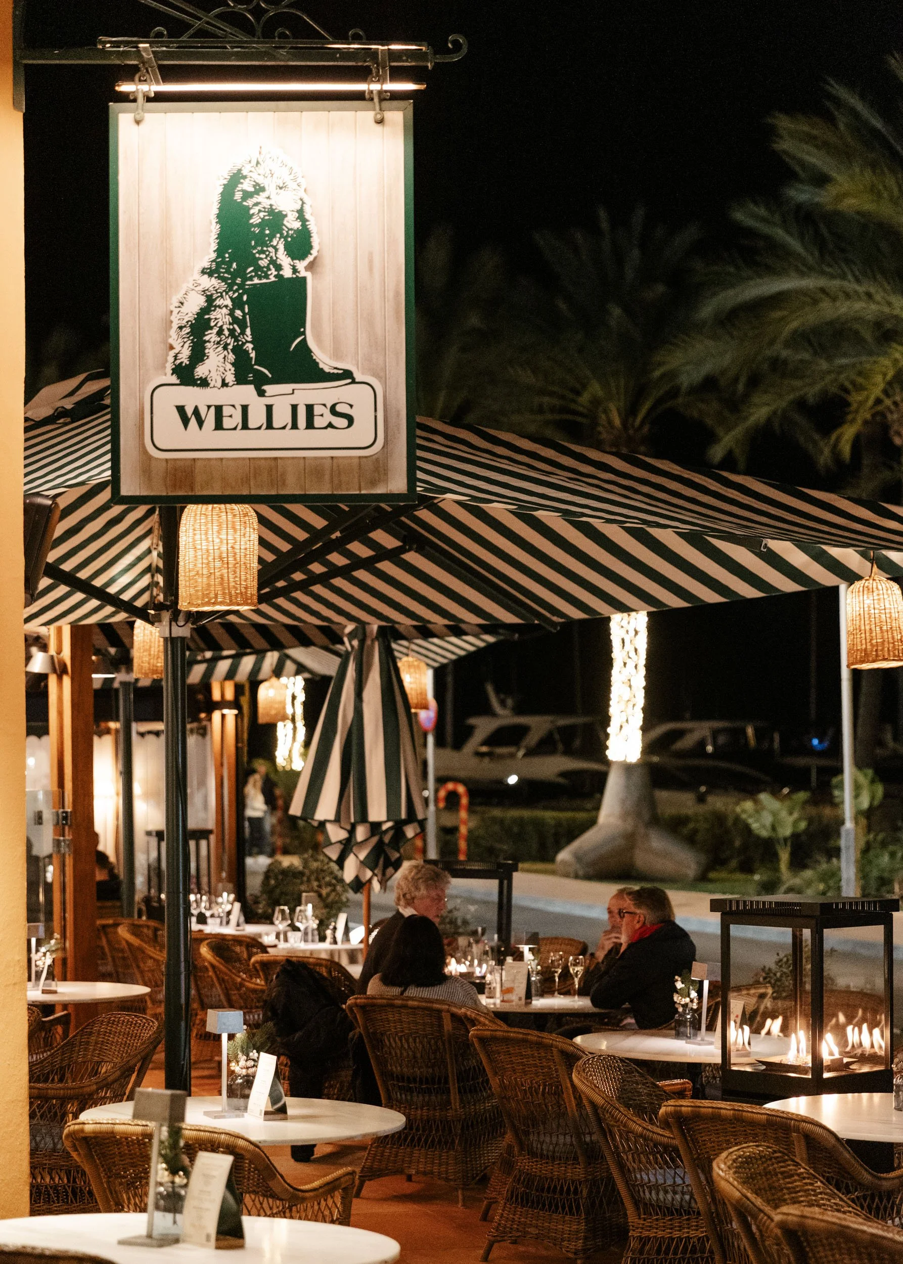 Wellies-restaurant.jpg