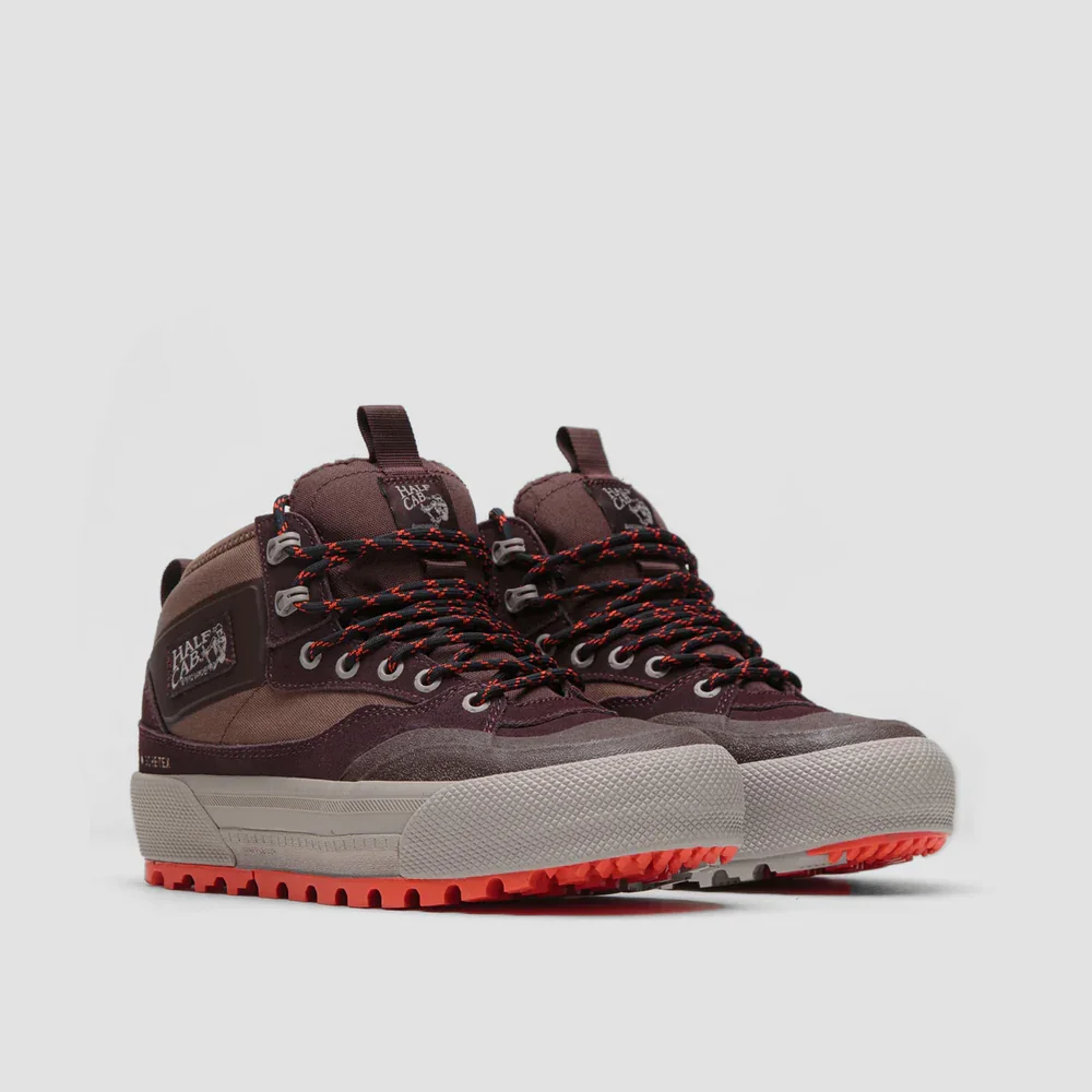 vans-mte-half-cab-gore-tex-mid-top-shoes-bitter-chocolate-02.webp
