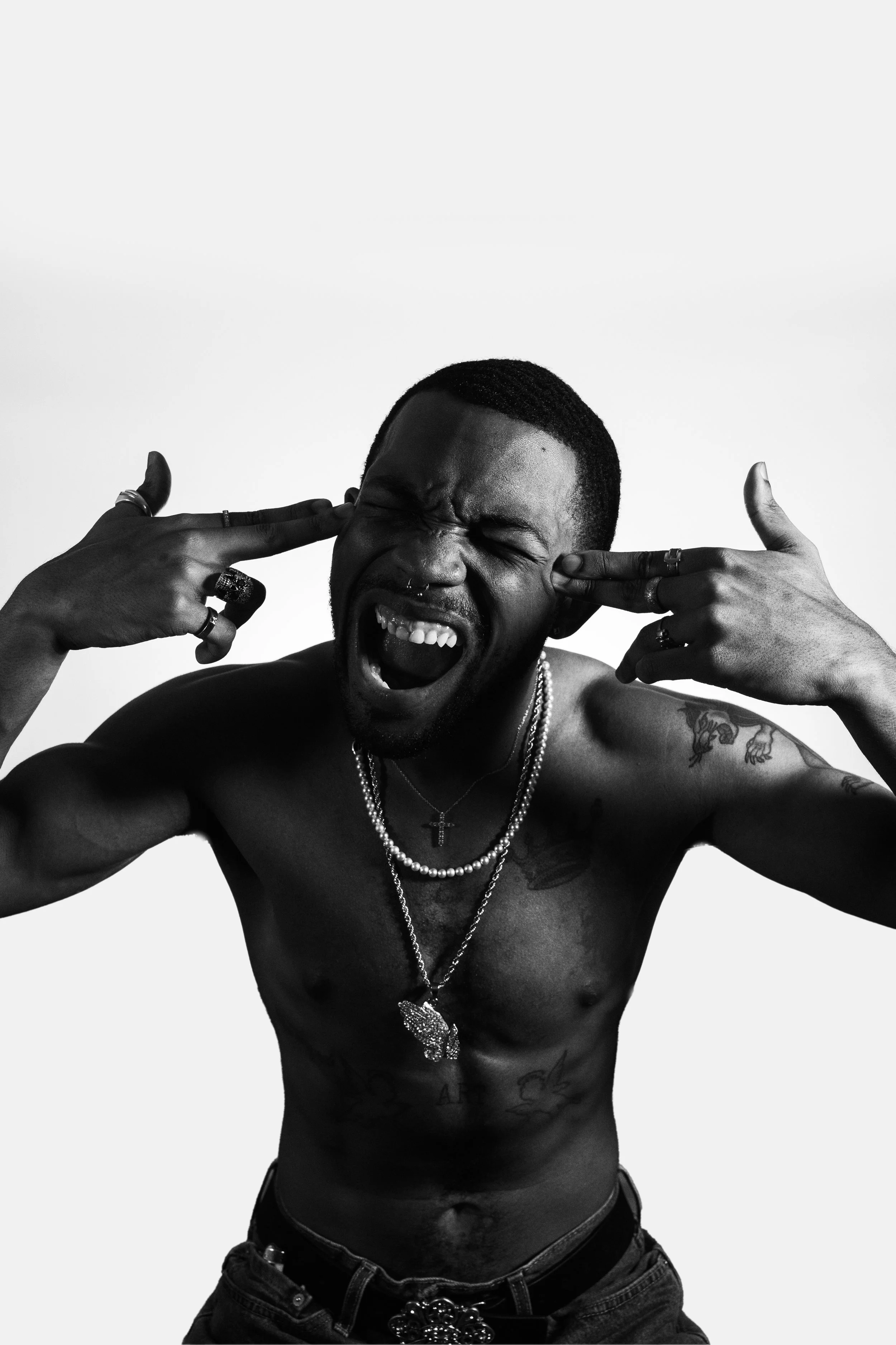 "FRAMING EXPRESSIONS"