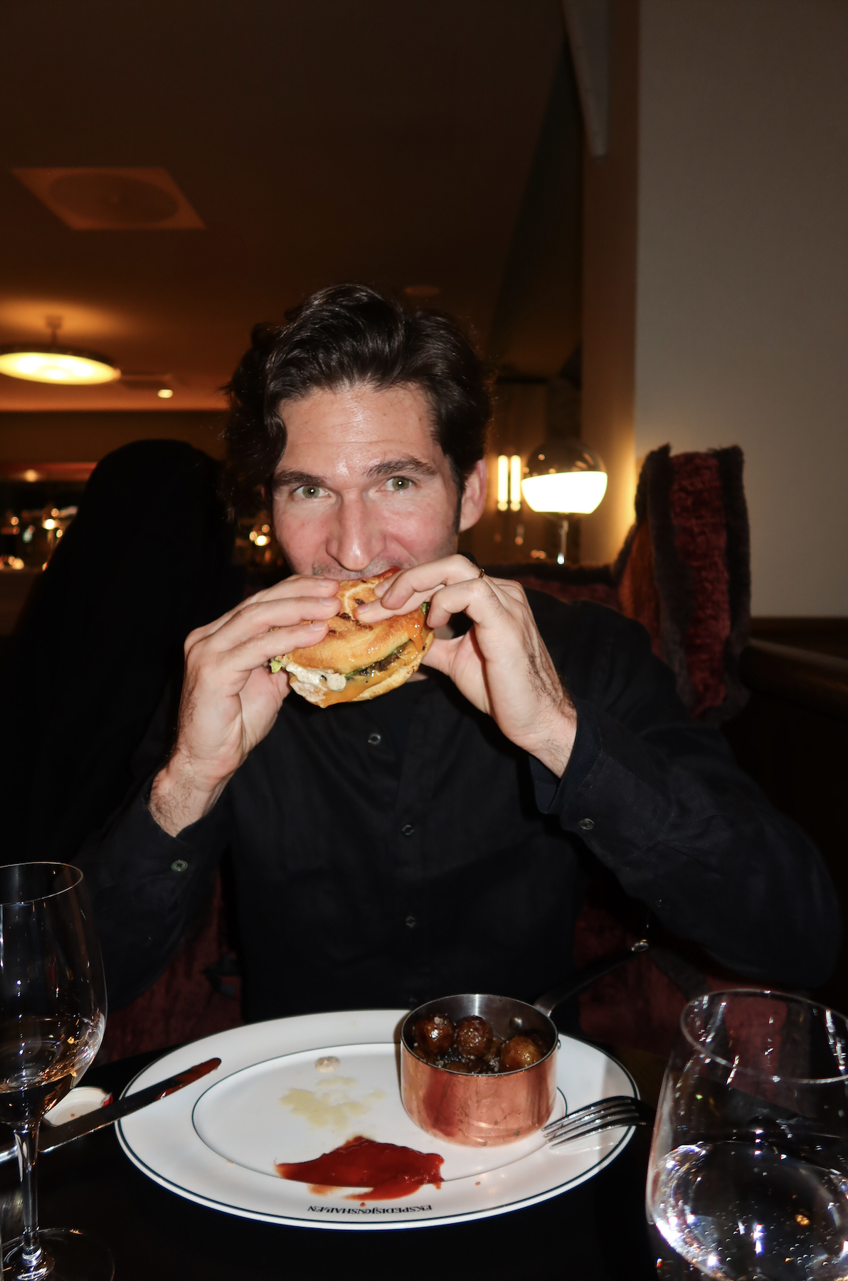 La hamburguesa del Ekspedisjonshallen.