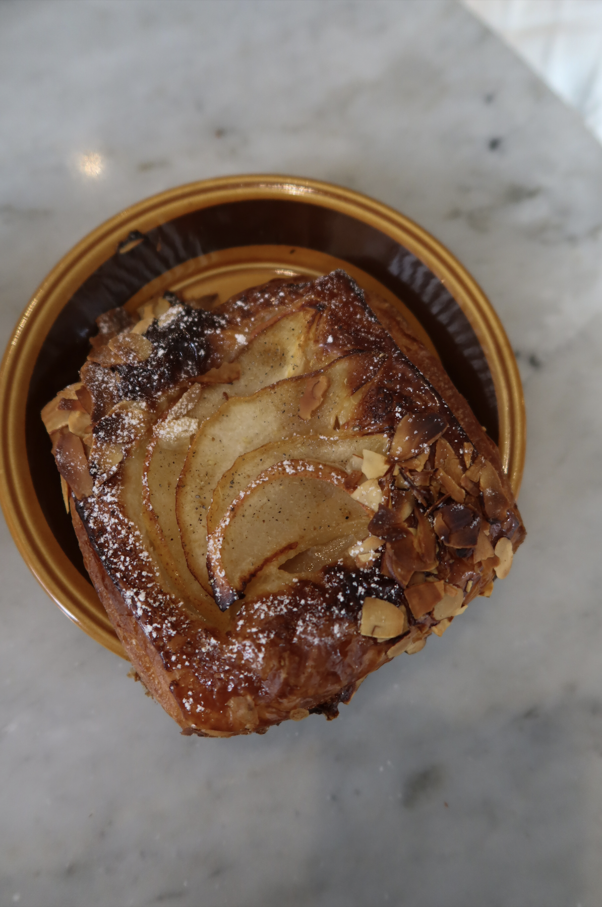 Si vas a Babbo, pide este postre de manzana. 