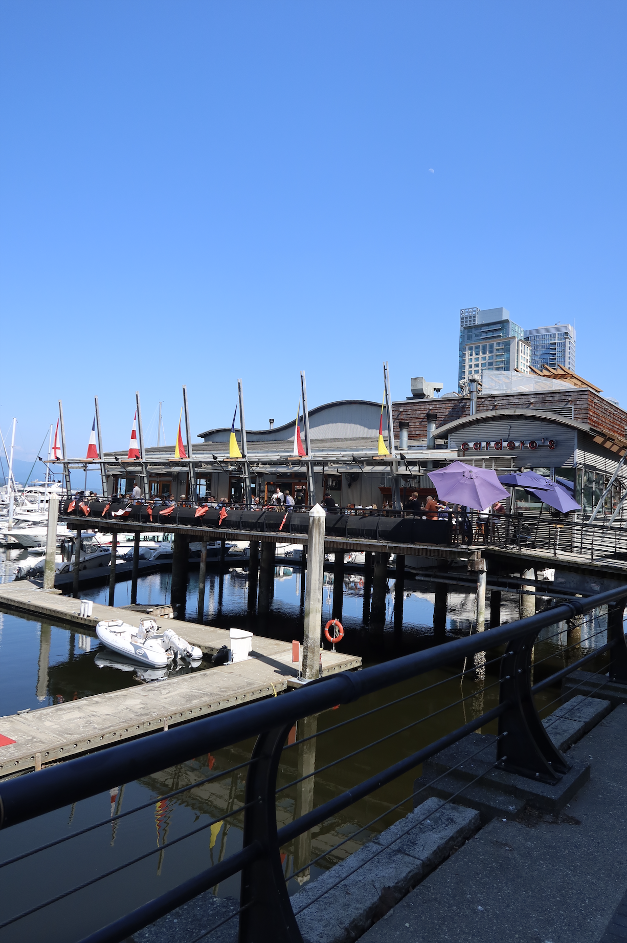 Cardero's es un clásico para comer con vista. 