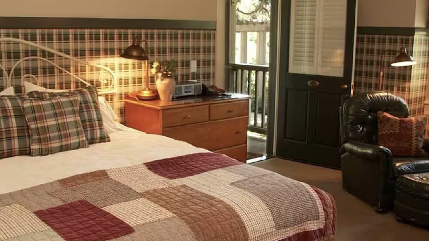 Luxury Rooms in Julian, CA - Your Mountain Hideaway — Orchard Hill