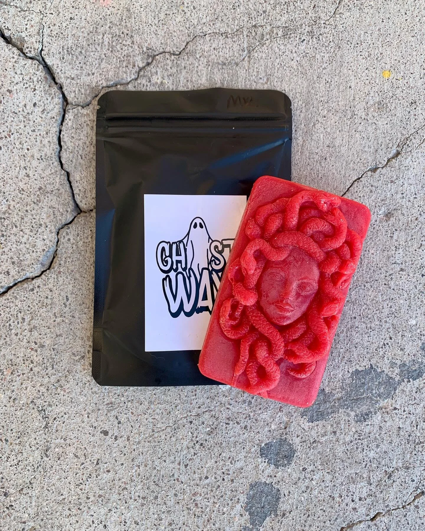 Medusa head 🐍 

All of our wax is in stock. Check the site for all the designs #ghostwax