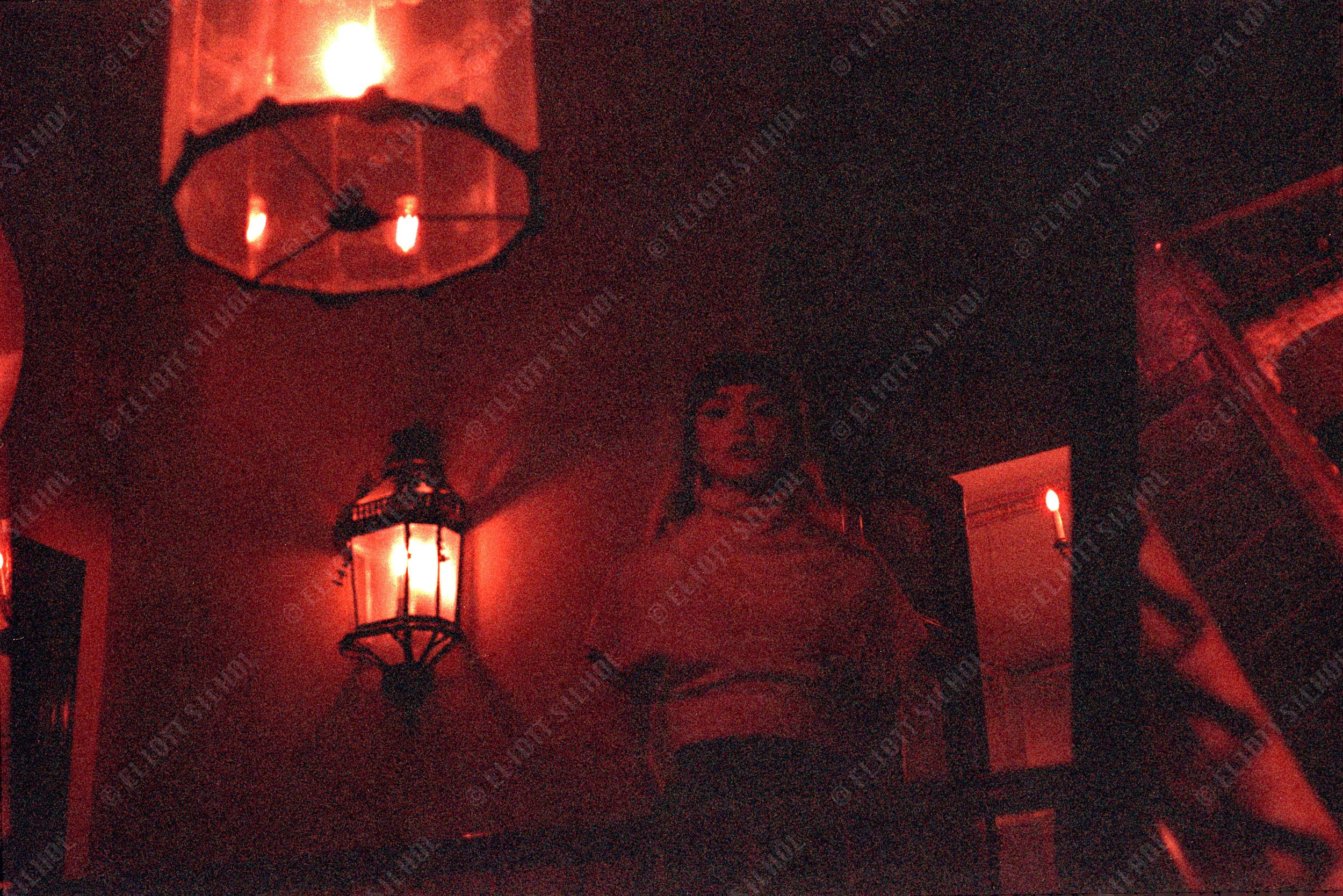 Eliott SILHOL - Portrait Redlight.jpg