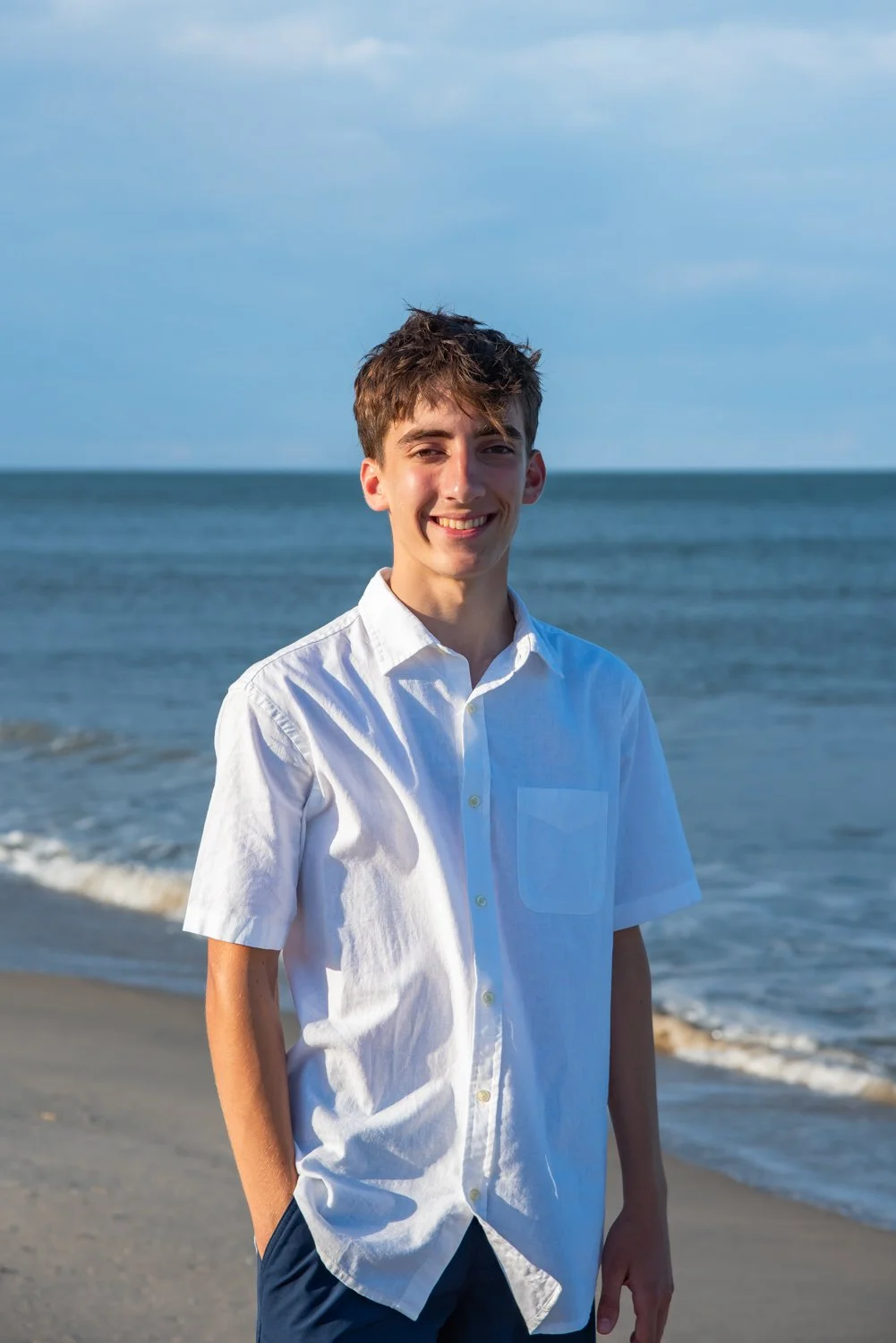 Senior portraits by Rayne Photography on the beach